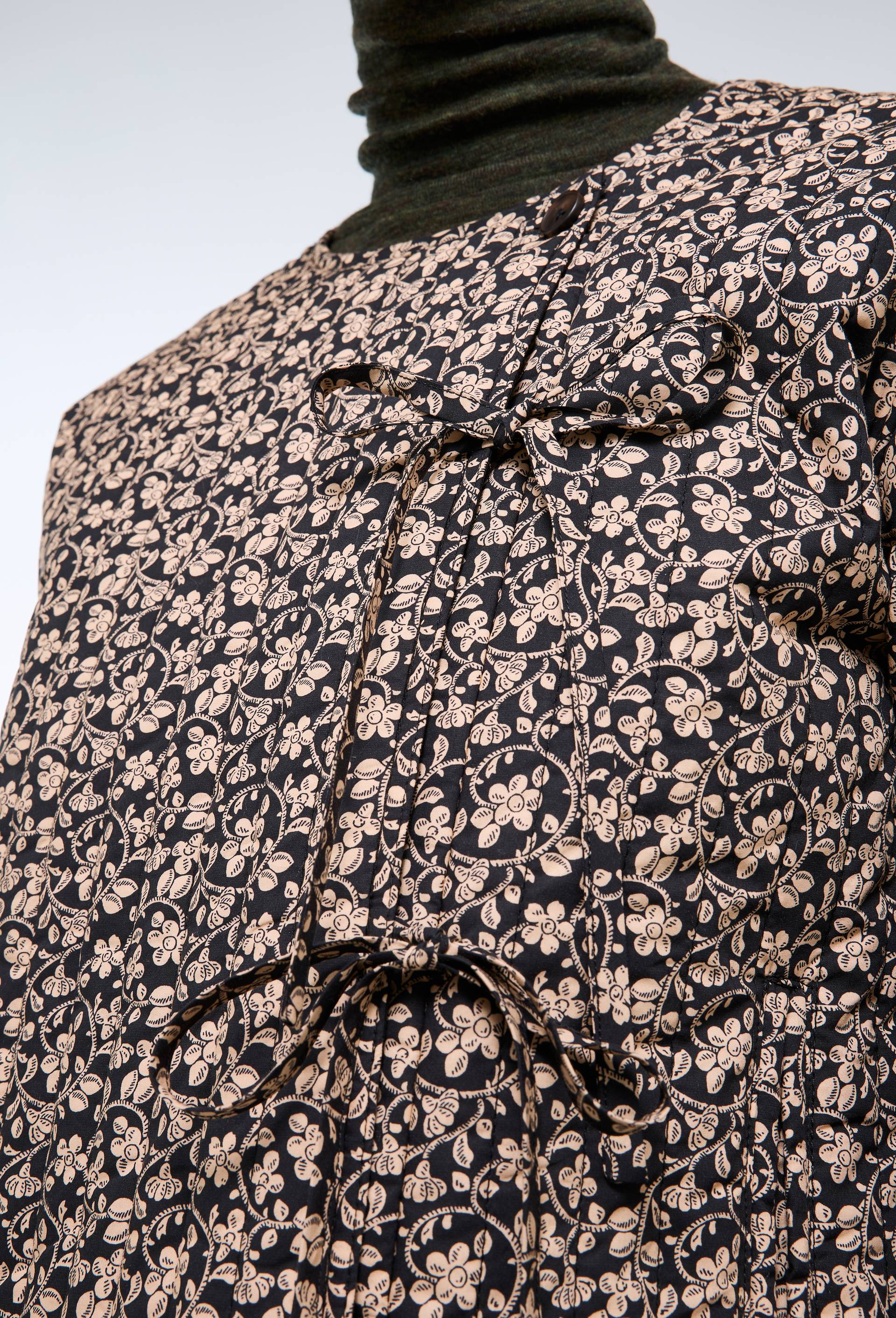 Veste matelass&eacute; en coton &agrave; fleurs, Noir, large image number 1.0