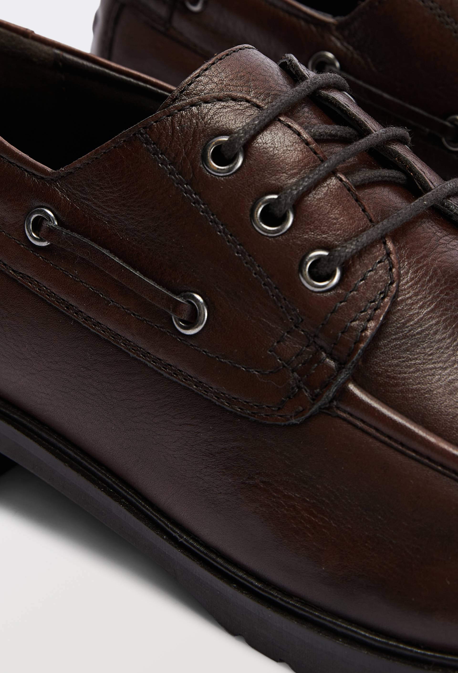 Chaussures bateau en cuir, Brun, large image number 2.0