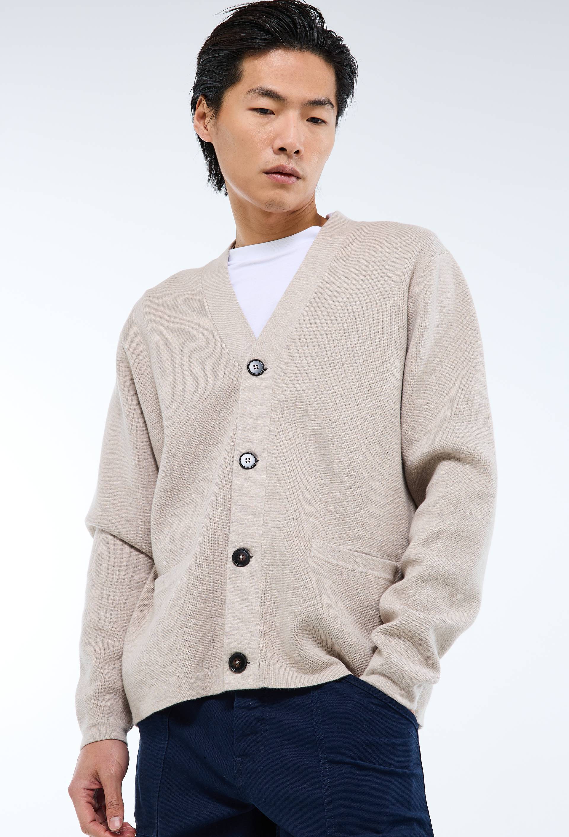 Gilet boutonn&eacute; en coton, Beige, large image number 1.0