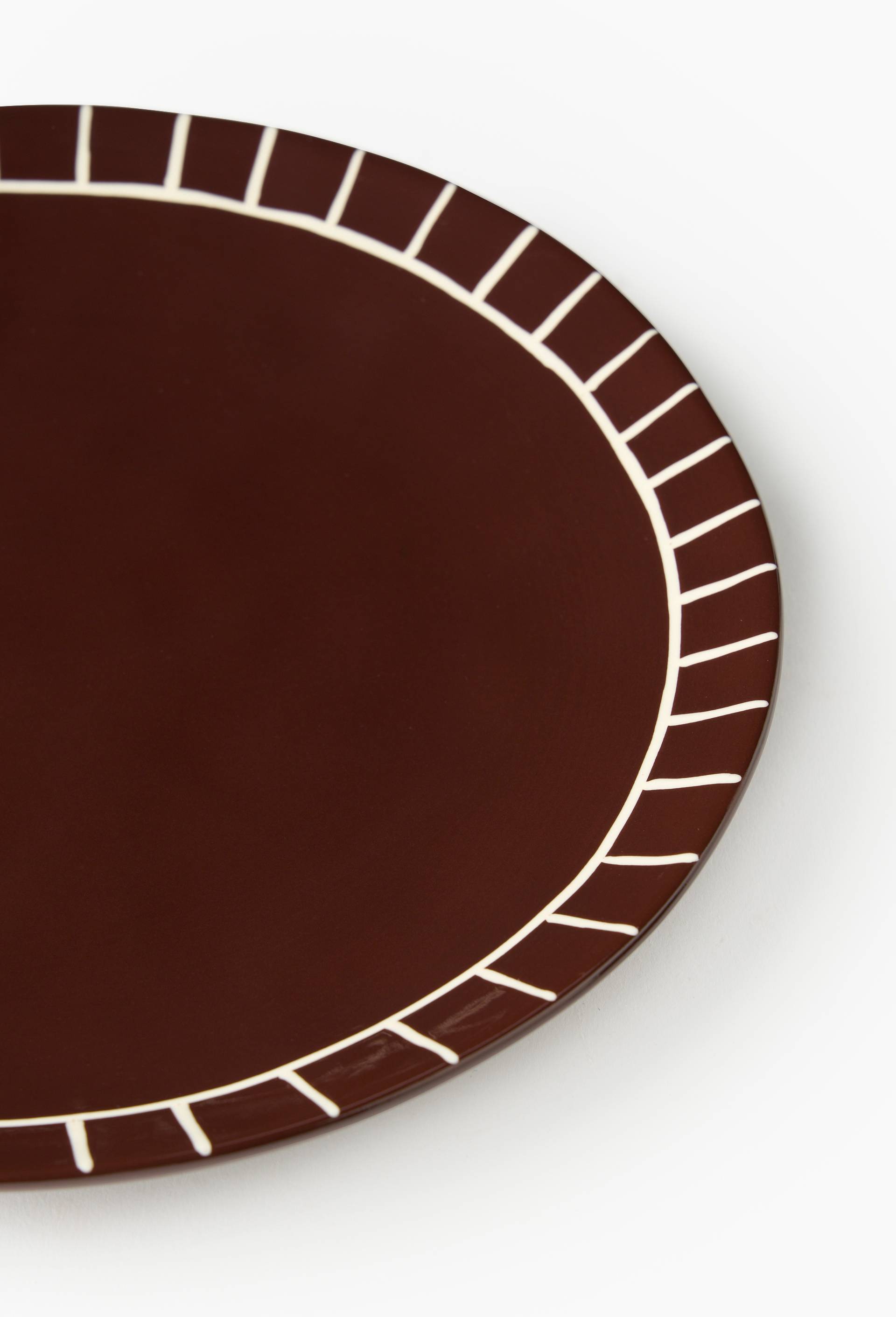 Assiette plate finition imprim&eacute;e, 26cm, Brun fonc&eacute;, large image number 2