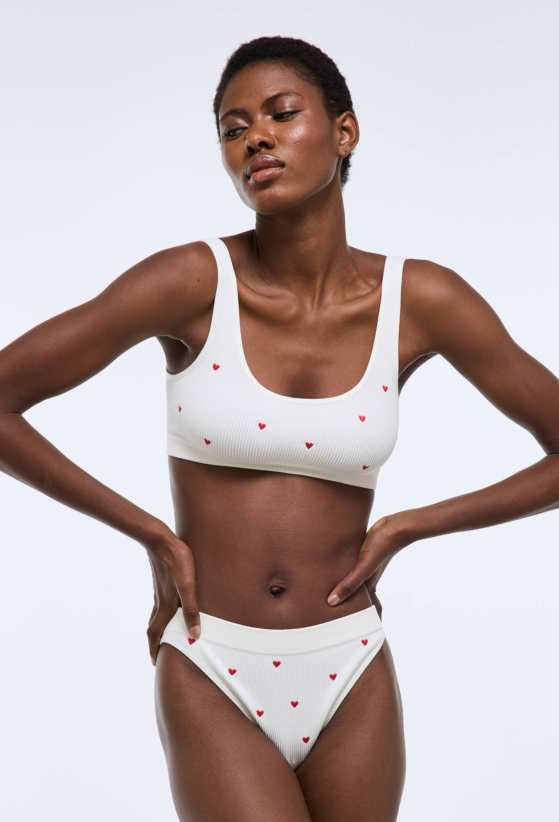 Culotte sans coutures DAISY avec broderie, Ecru, large image number 0.0