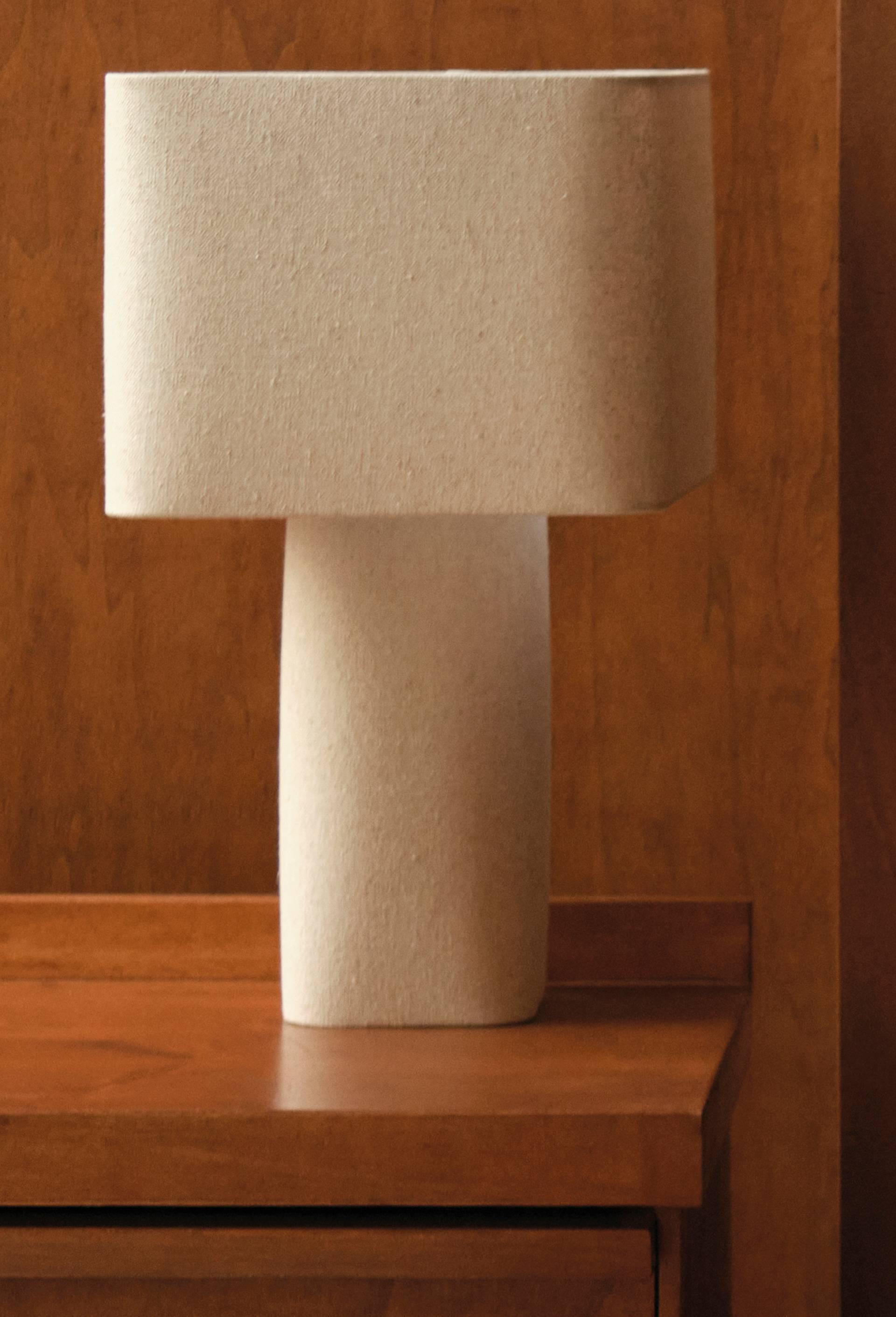 Lampe carr&eacute;e, 27xh45cm, en lin, Beige, large image number 0.0