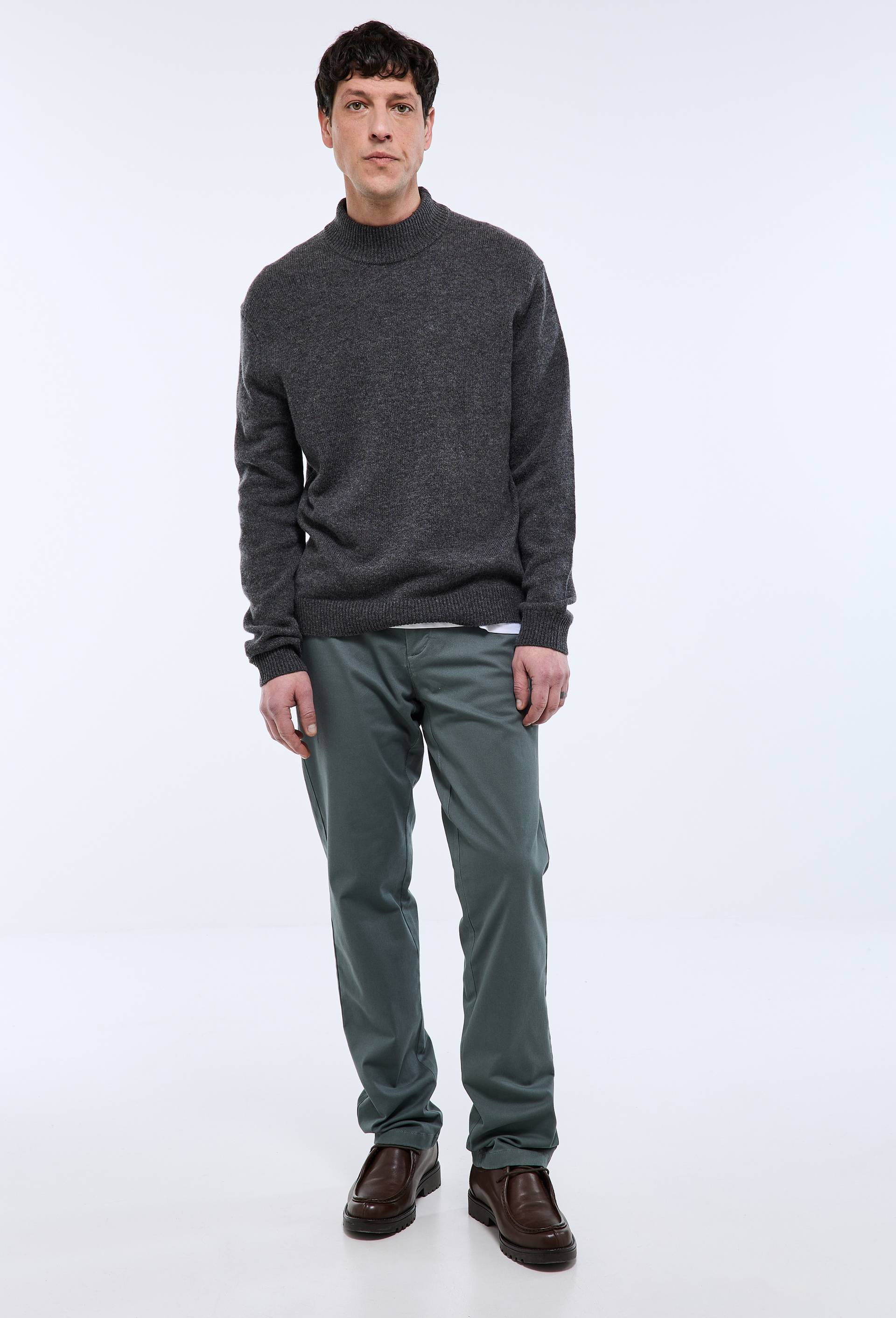 Pantalon chino straight en coton BIO GOTS, Vert fonc&eacute;, large image number 0