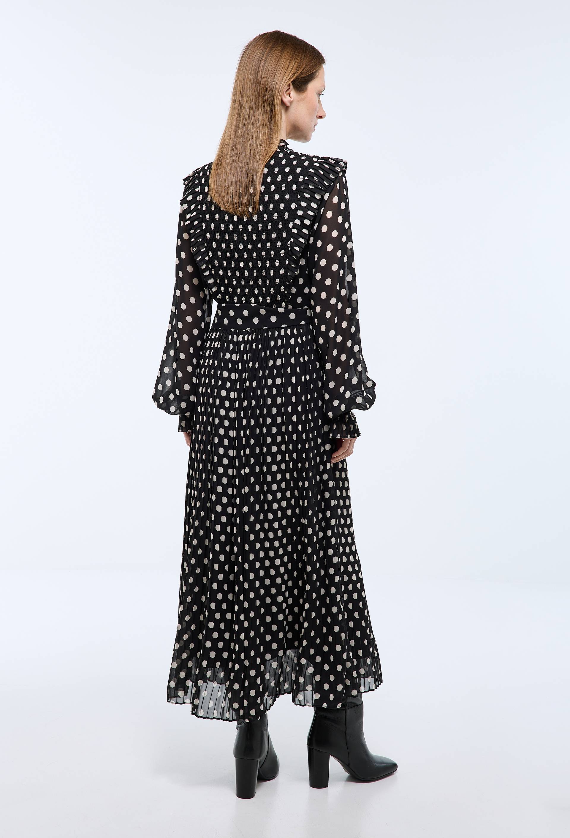 Robe midi smock&eacute;e &agrave; pois, Noir, large image number 2