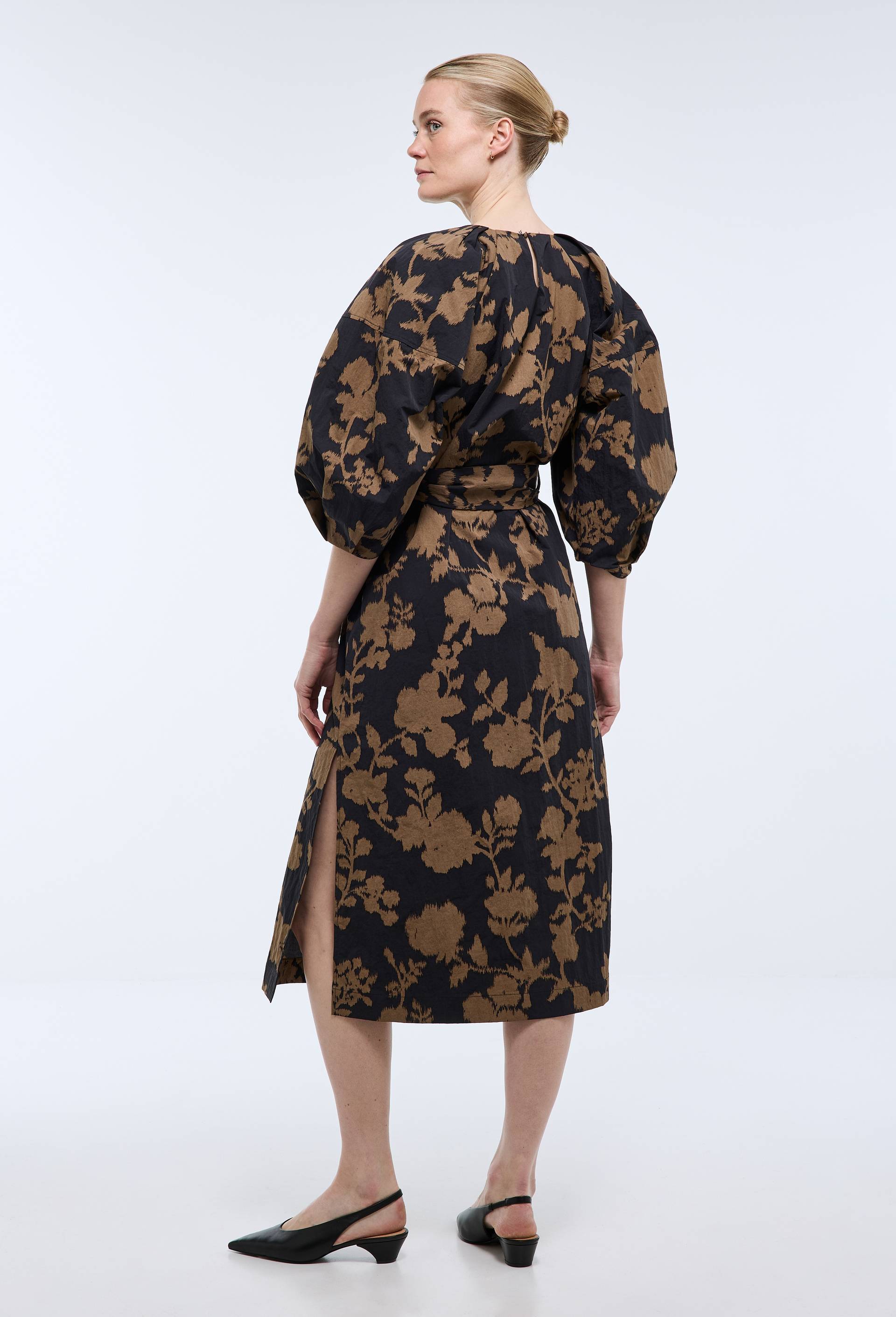 Robe midi manches bouffantes imprim&eacute;e, Noir, large image number 2