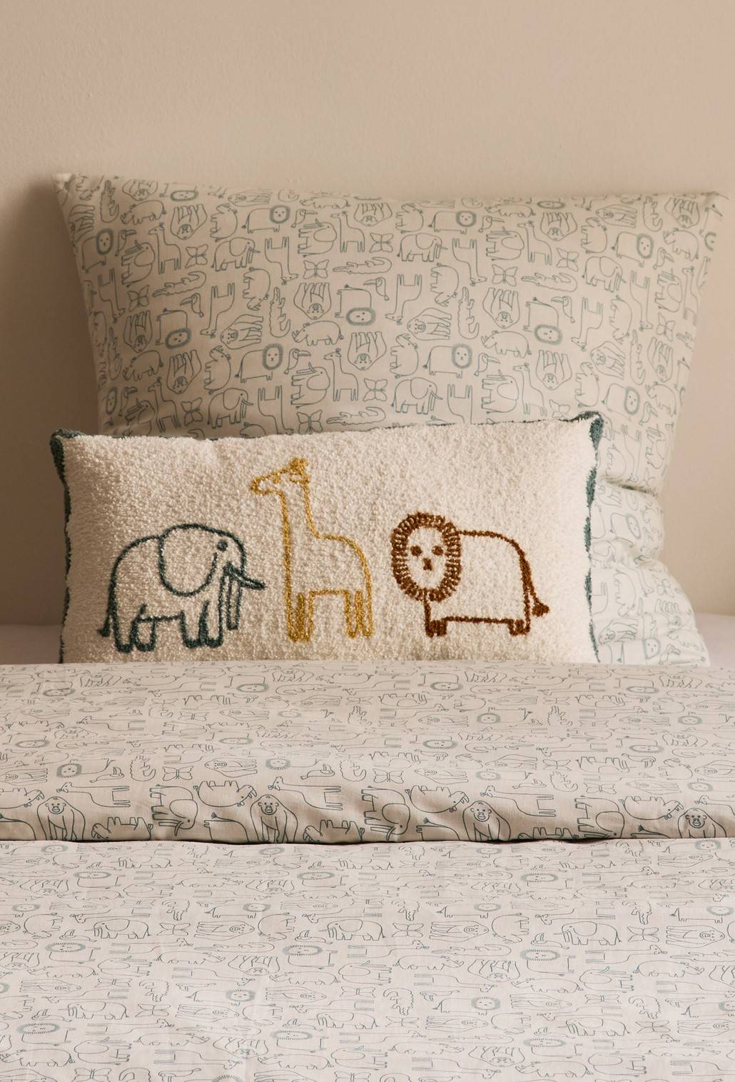 Coussin animal bouclette, 30x50 cm, en coton, Multicolore, large image number 0