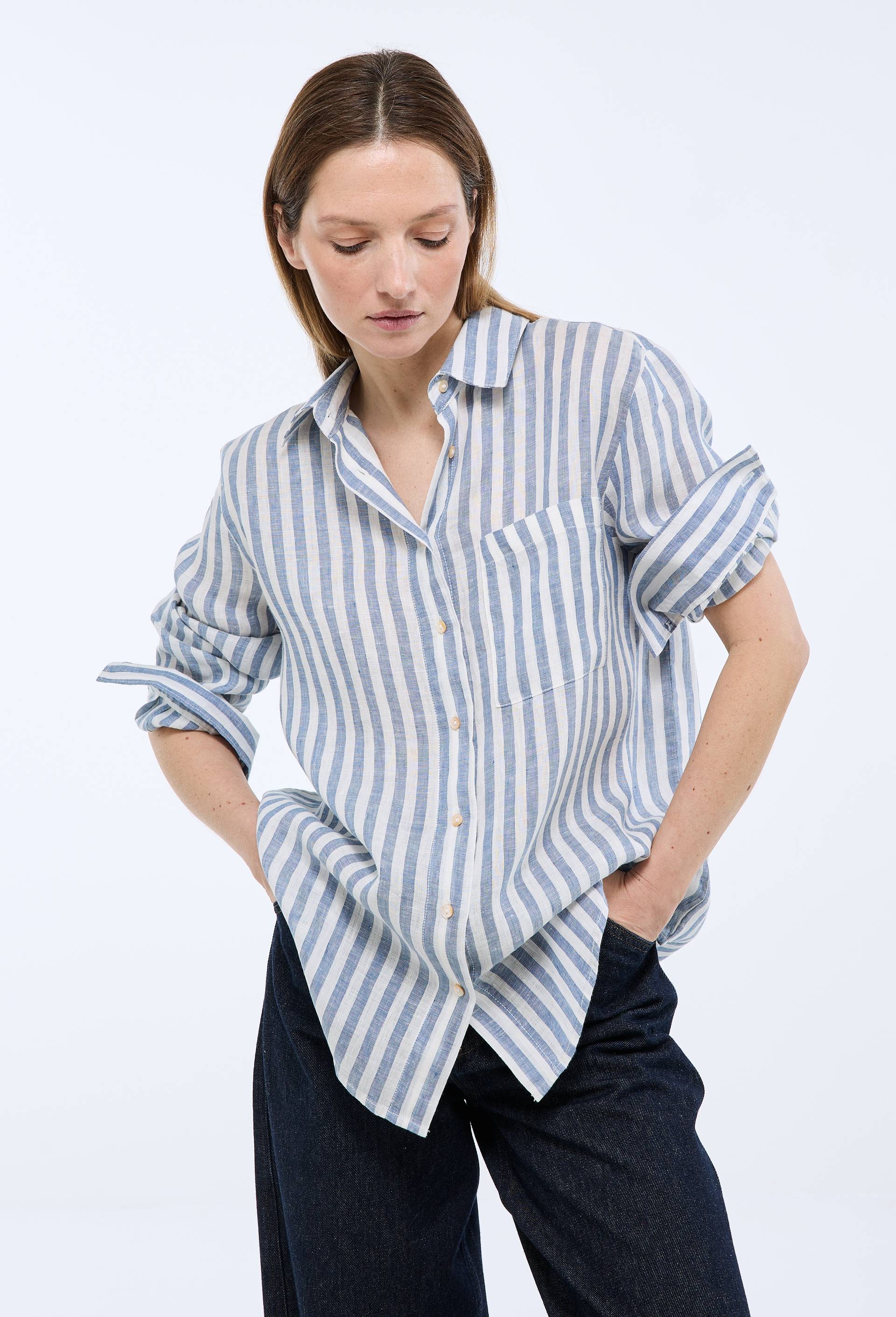 Chemise manches longues ray&eacute;e en lin, Bleu, large image number 0