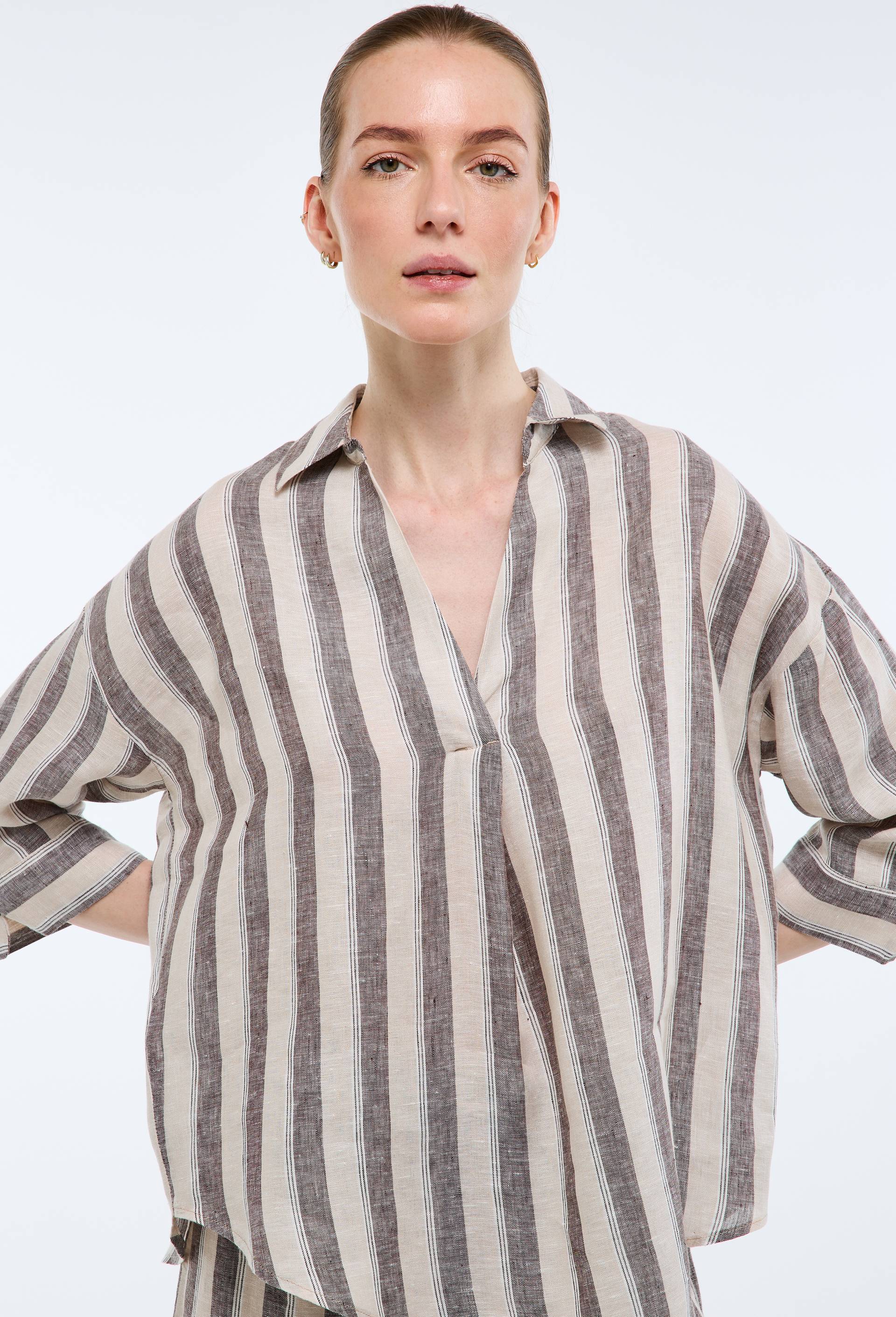 Blouse manches trois quarts ray&eacute;e en lin, Brun fonc&eacute;, large image number 0
