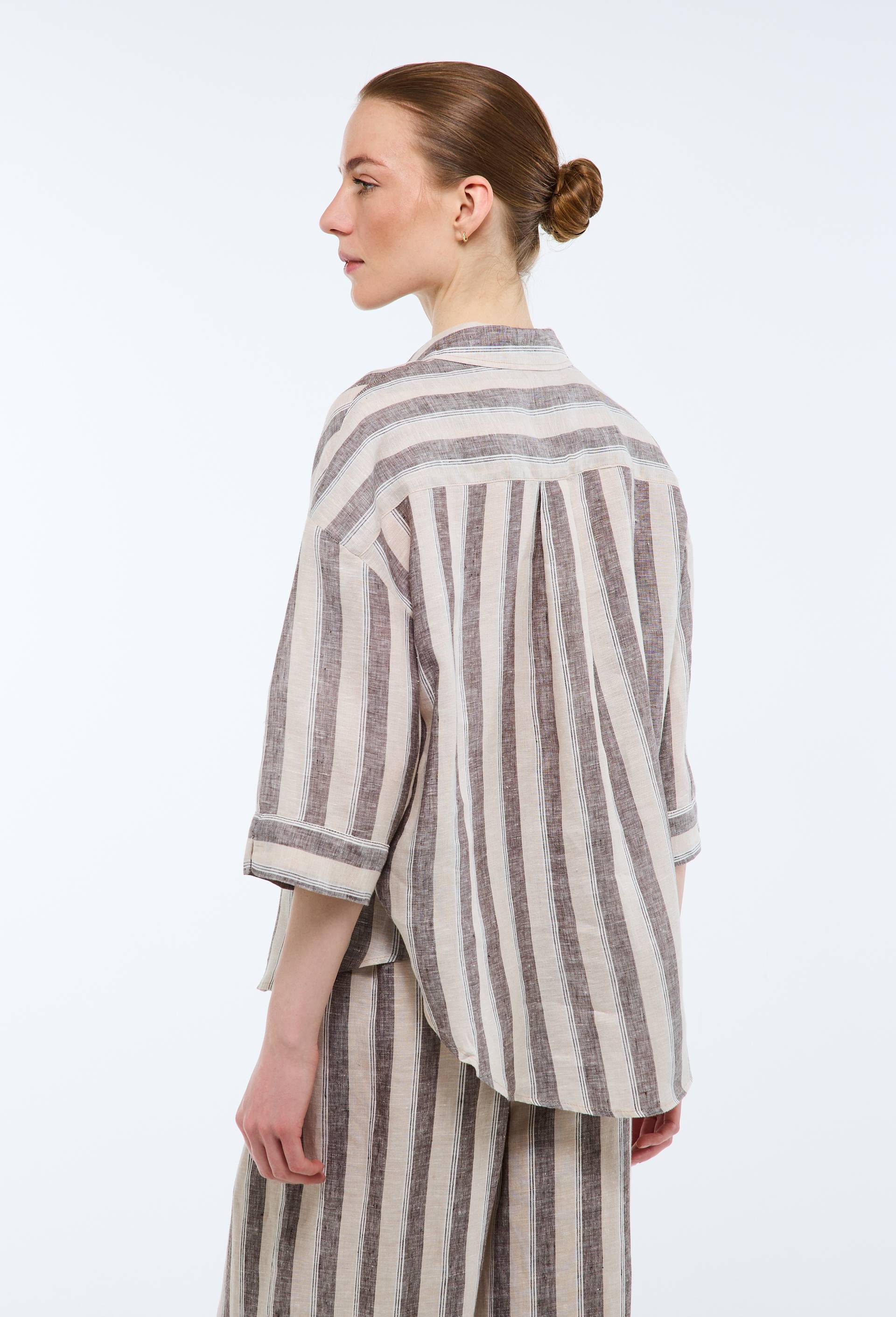 Blouse manches trois quarts ray&eacute;e en lin, Brun fonc&eacute;, large image number 1.0