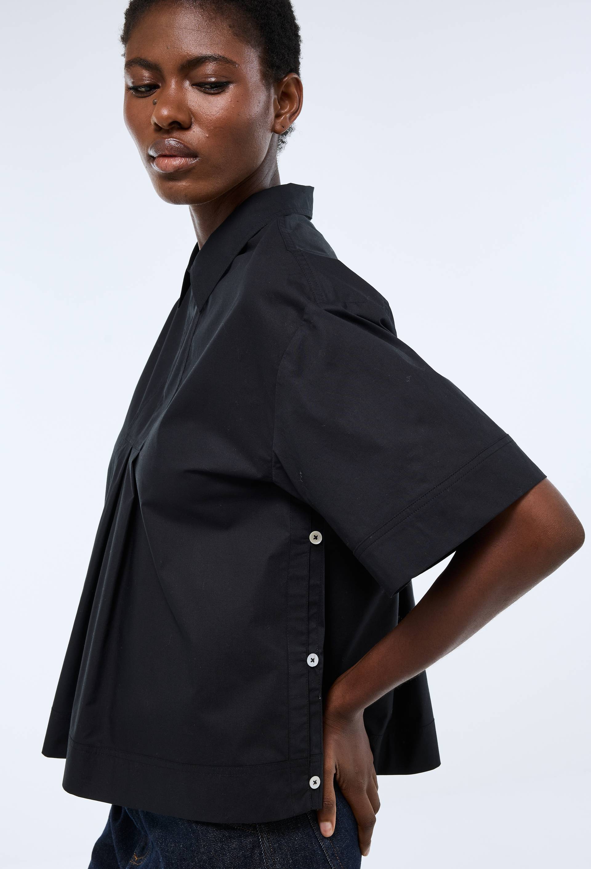 Blouse manches courtes unie en coton BIO GOTS, Noir, large image number 1.0