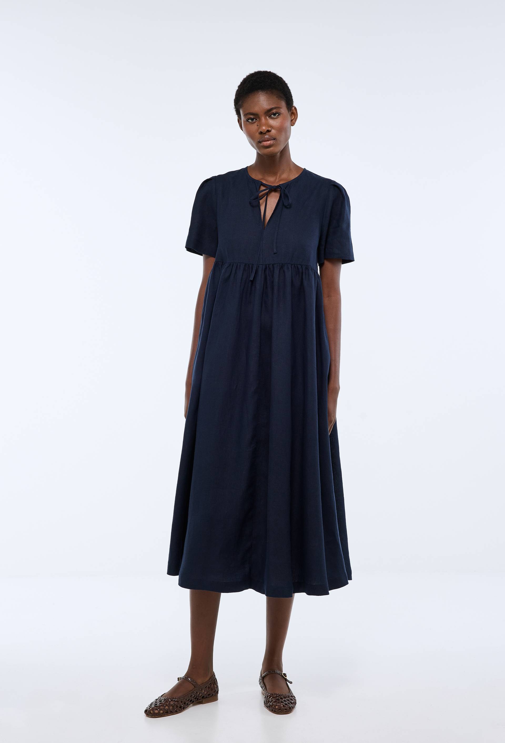 Robe midi ample unie en lin, Bleu fonc&eacute;, large image number 0.0