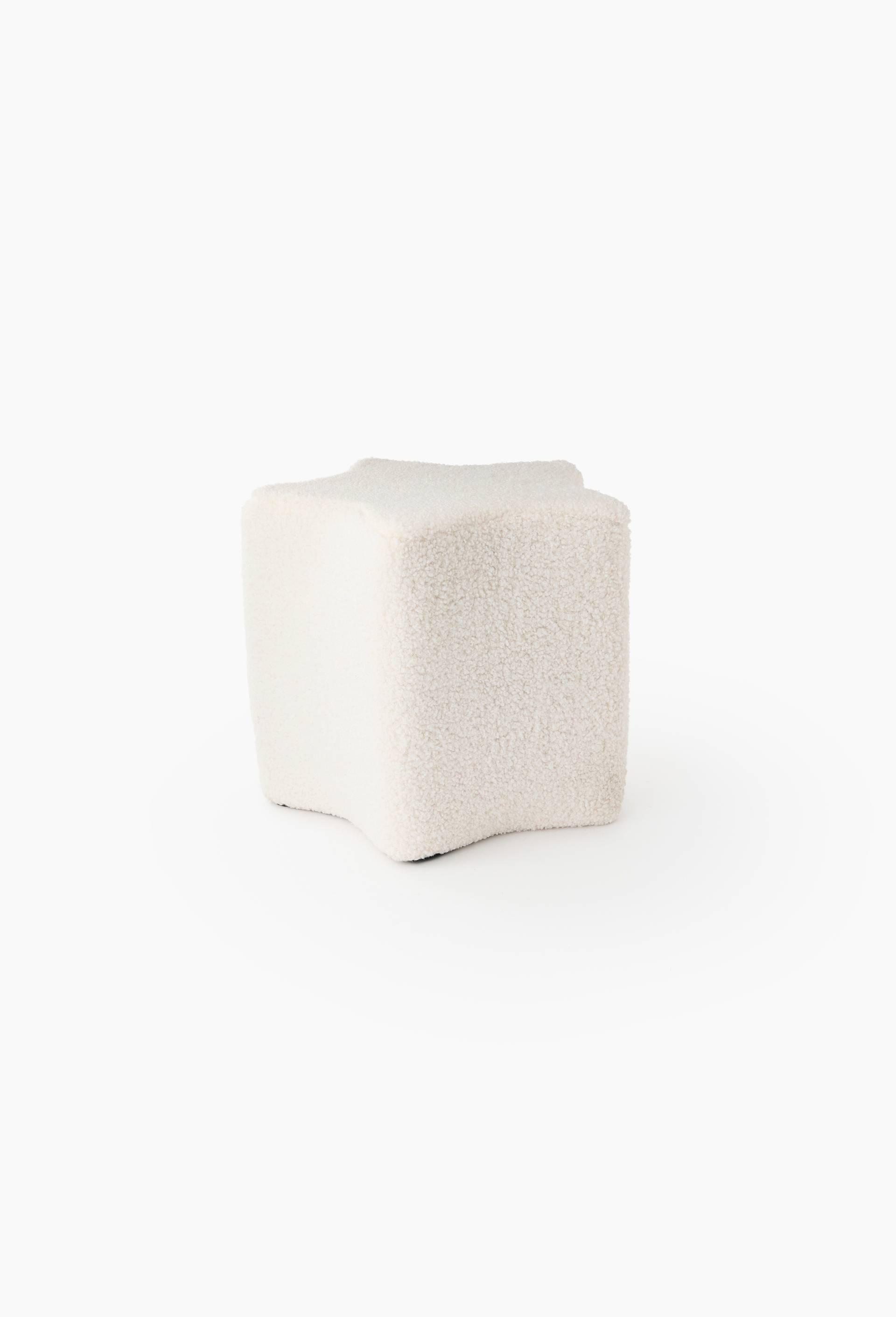 Tabouret &eacute;toile, 35*35*H30cm, en MDF et effet sherpa, Ecru, large image number 0
