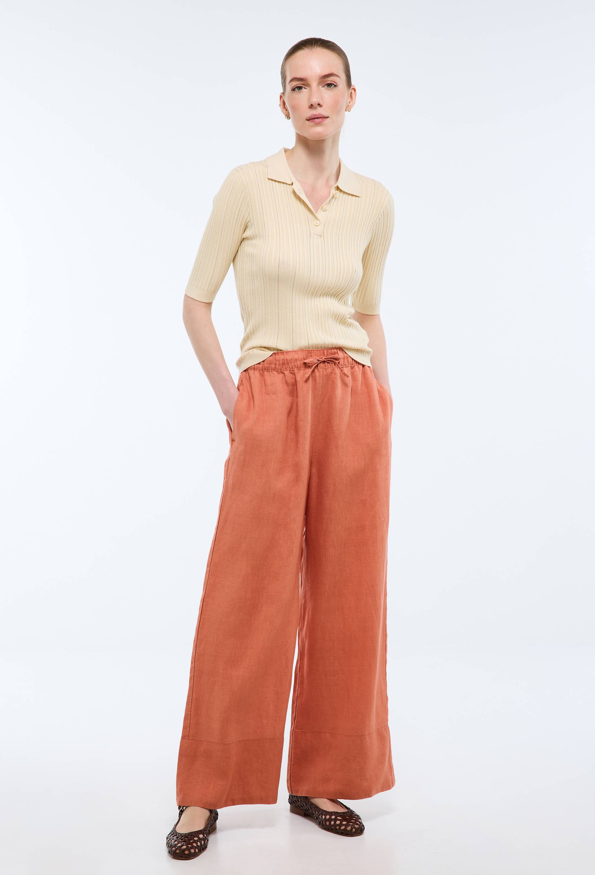Pantalon large &agrave; taille &eacute;lastiqu&eacute;e en lin, Rose, swatch image