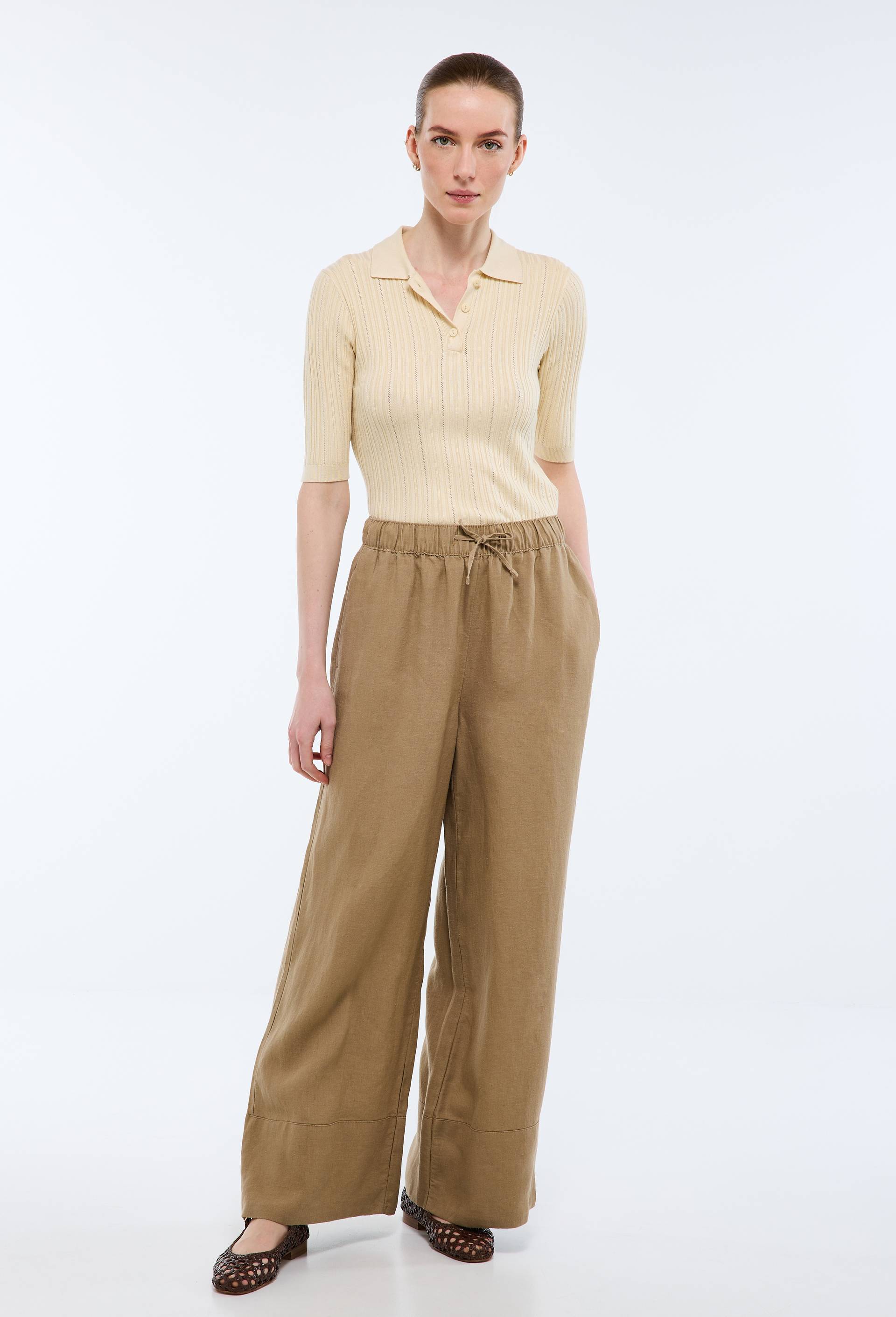 Pantalon large &agrave; taille &eacute;lastiqu&eacute;e en lin, Beige, swatch image