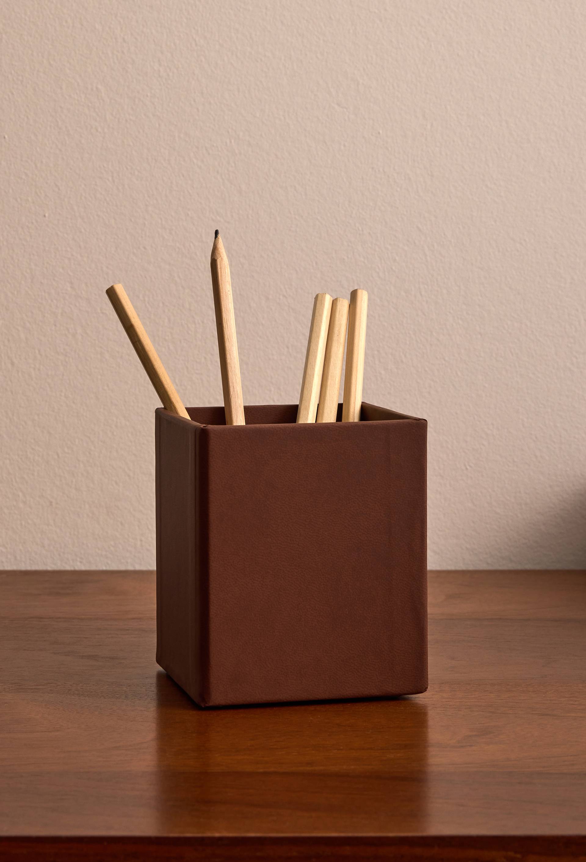 Pot &agrave; crayons, Brun, large image number 0.0