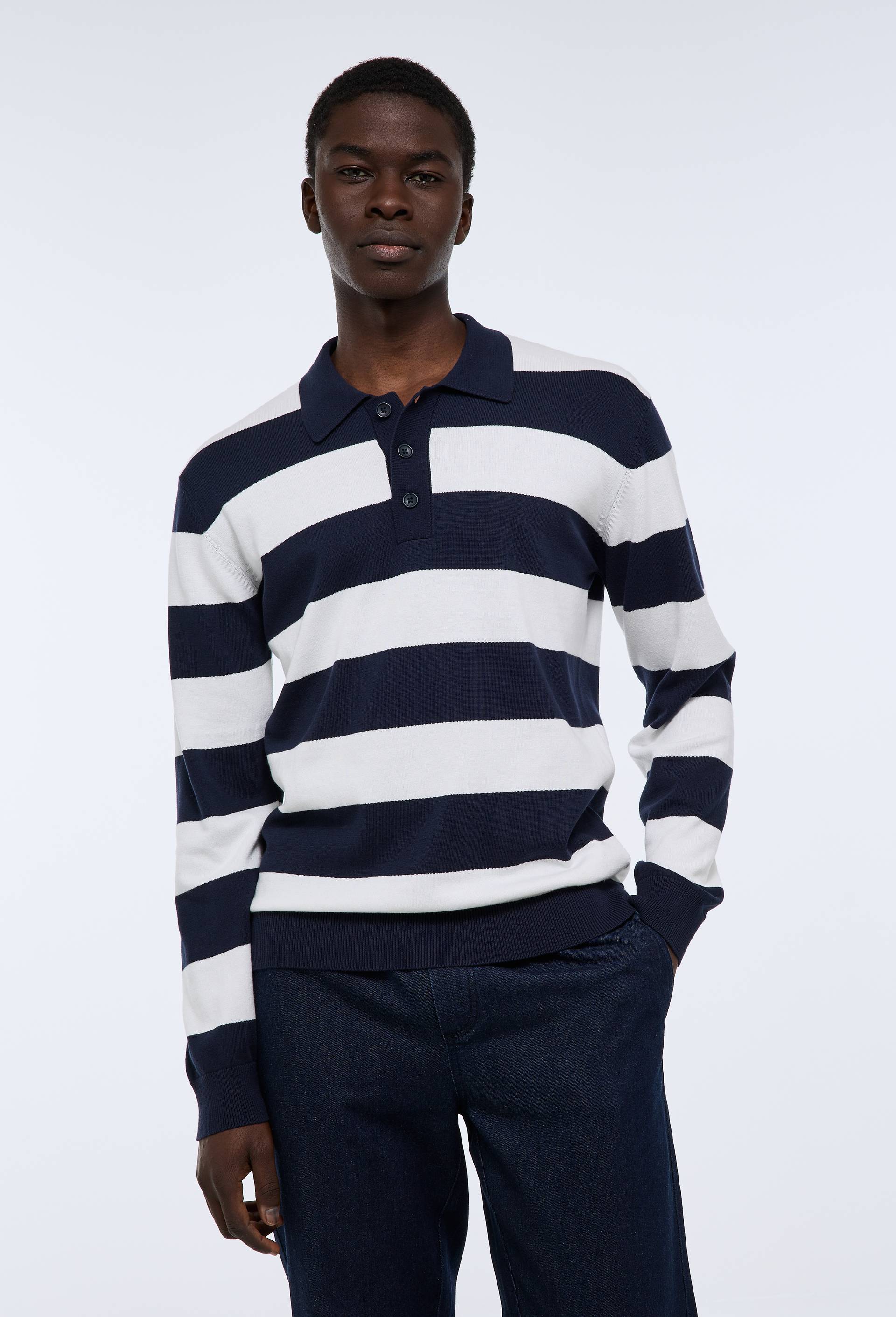 Pull col polo ray&eacute; en coton bio GOTS, Bleu fonc&eacute;, swatch image
