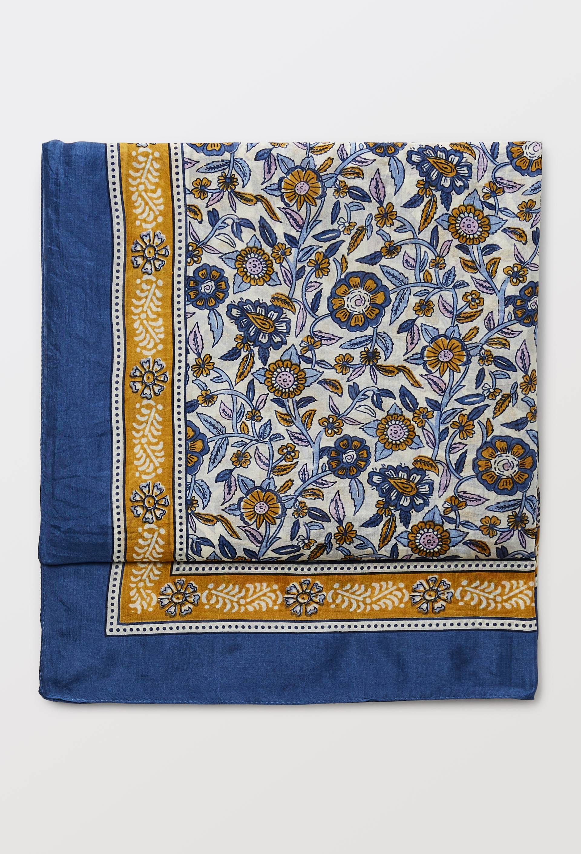 Foulard imprim&eacute; en soie, Bleu, large image number 0.0