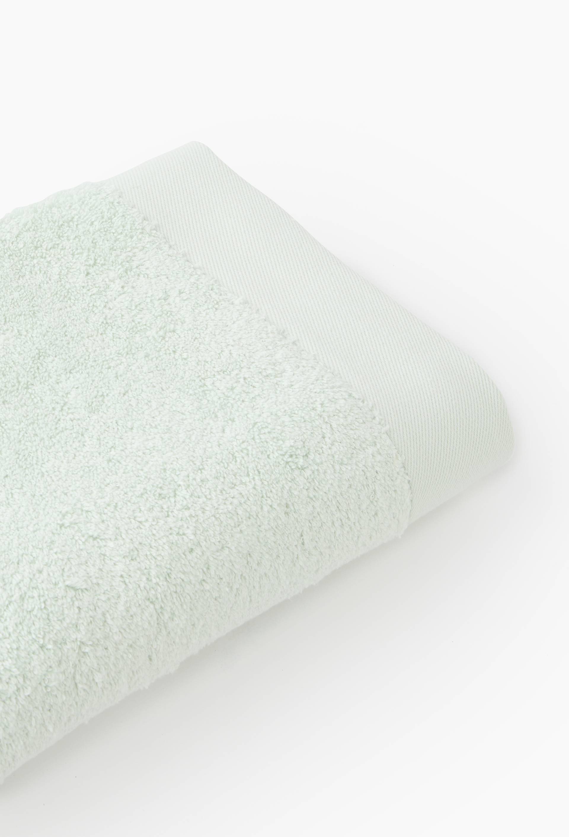 Serviette de bain unie, en coton BIO GOTS, Bleu clair, large image number 1.0