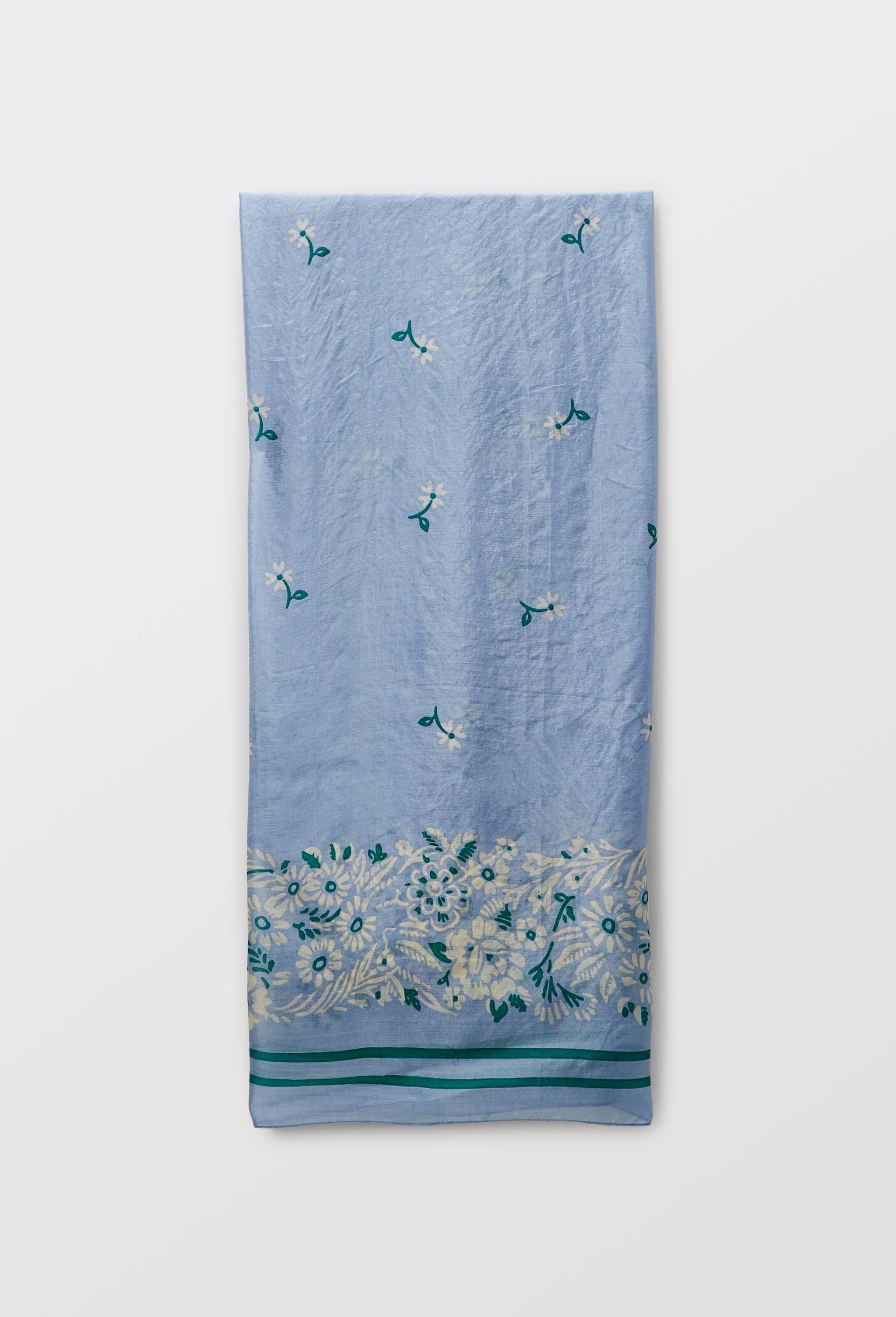 Foulard imprim&eacute; en soie, Bleu, large image number 0