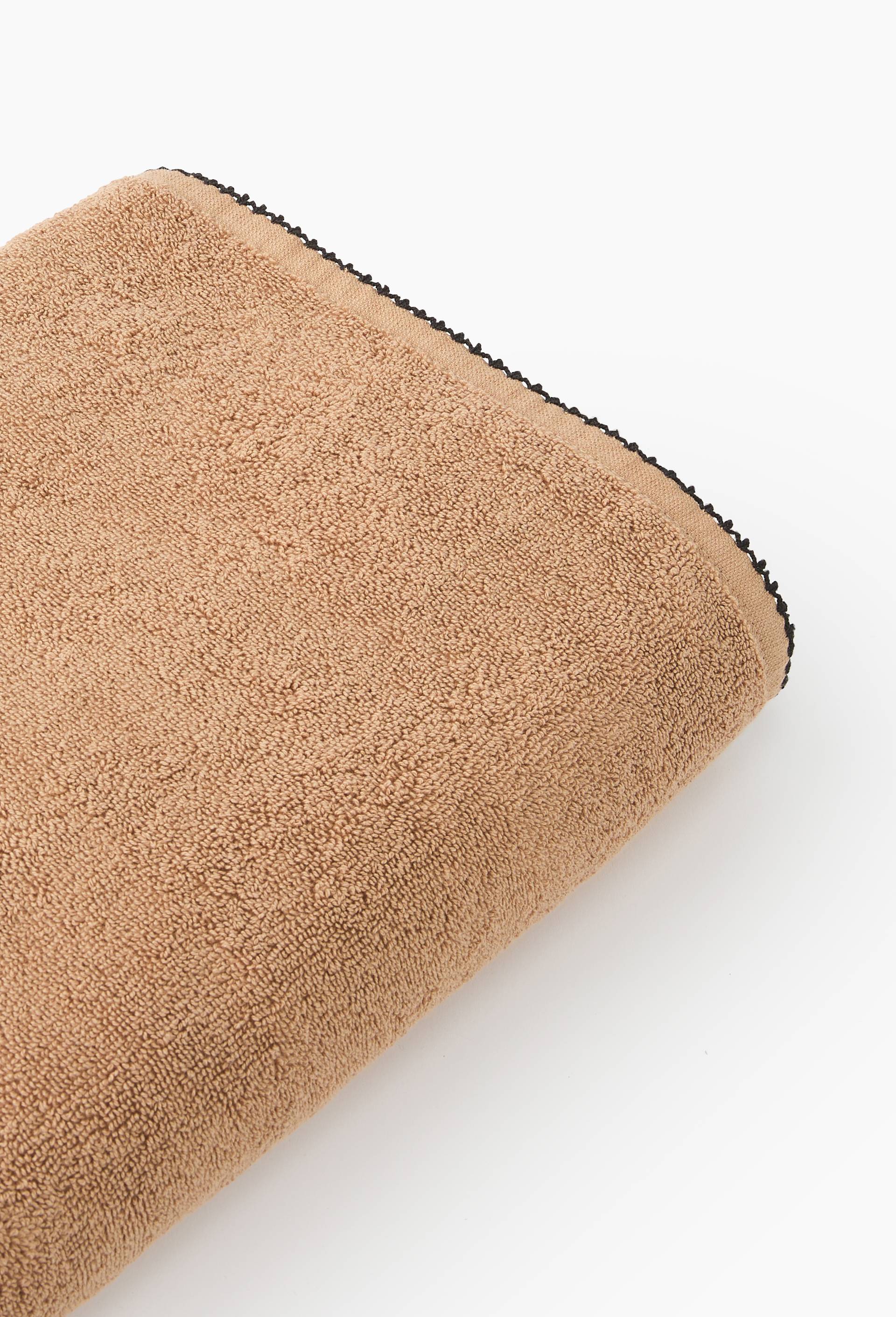 Serviette de bain &agrave; finition croquet, en coton BIO GOTS, Beige, large image number 1.0