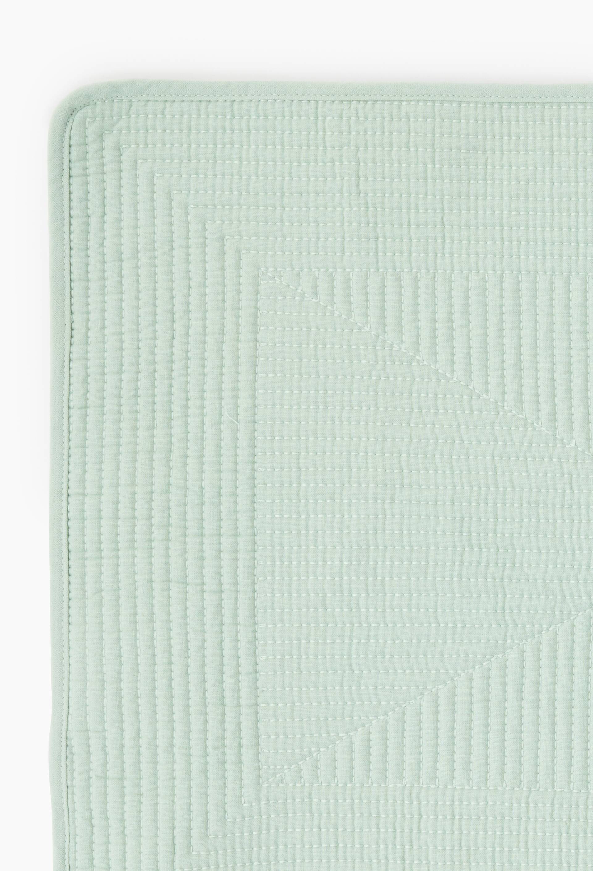Set de table matelass&eacute; uni,  35x50cm, en coton, Vert clair, large image number 1.0