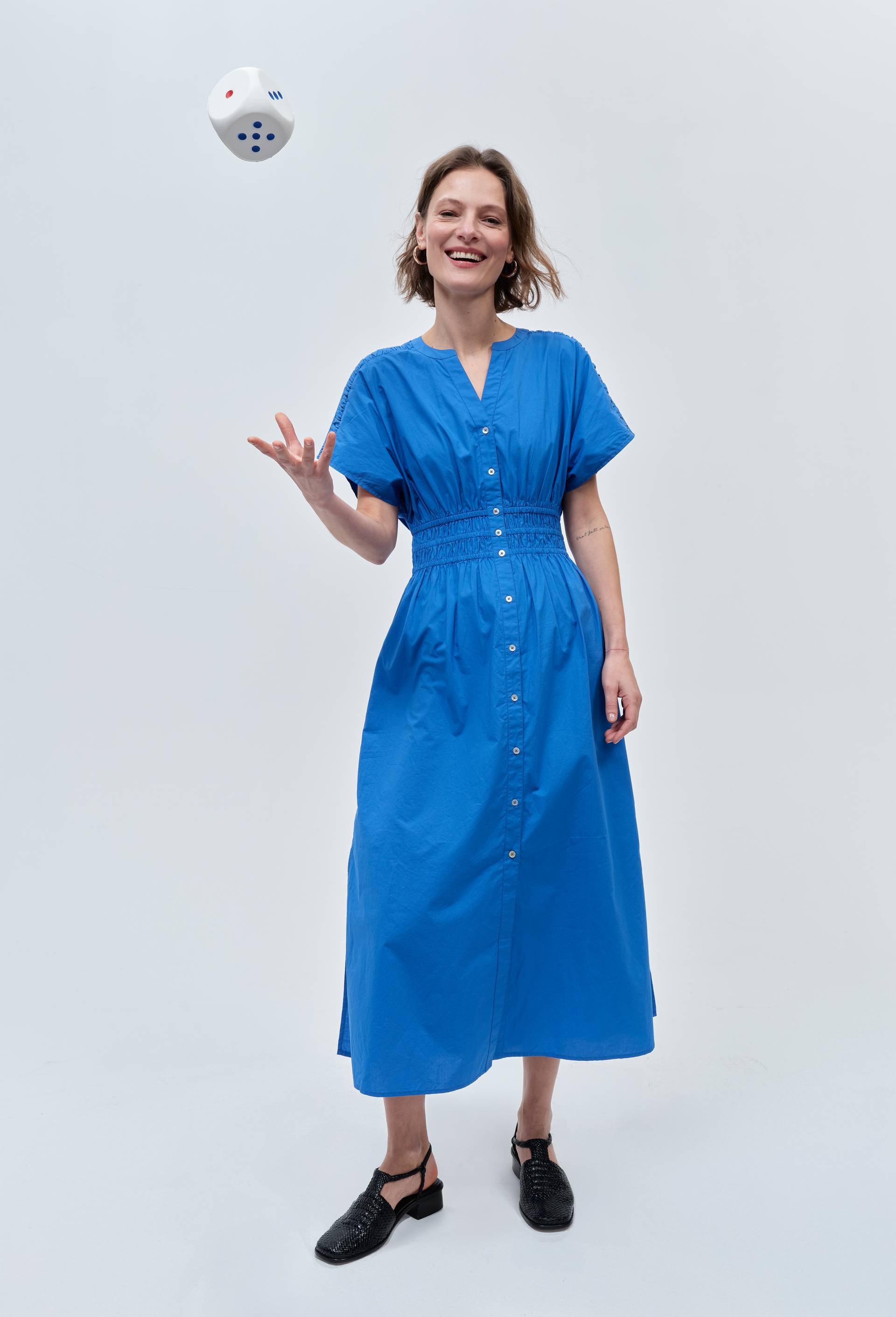 Robe midi cintr&eacute;e unie en popeline de coton, Bleu, large image number 0.0