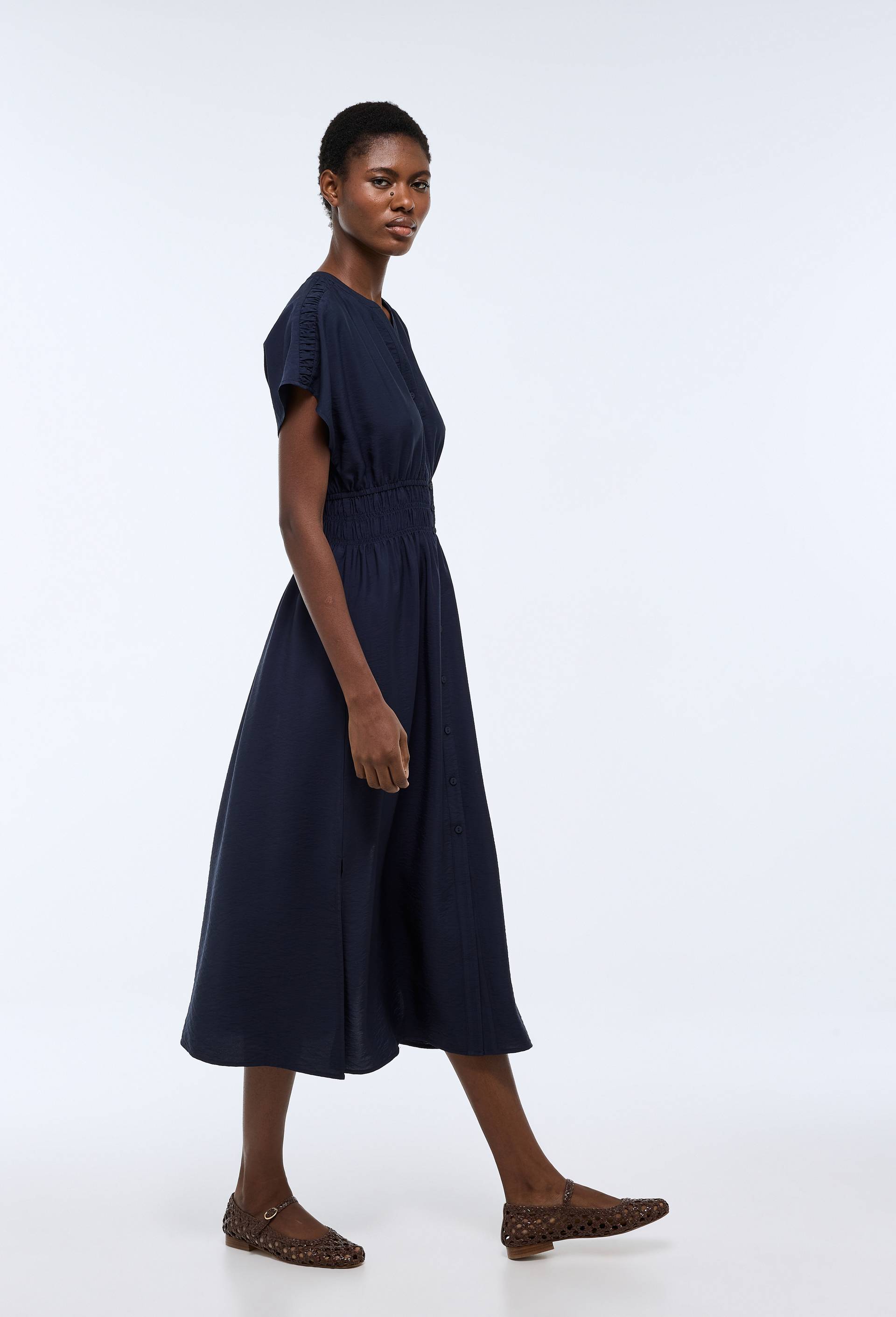 Robe midi cintr&eacute;e unie, Bleu fonc&eacute;, large image number 1