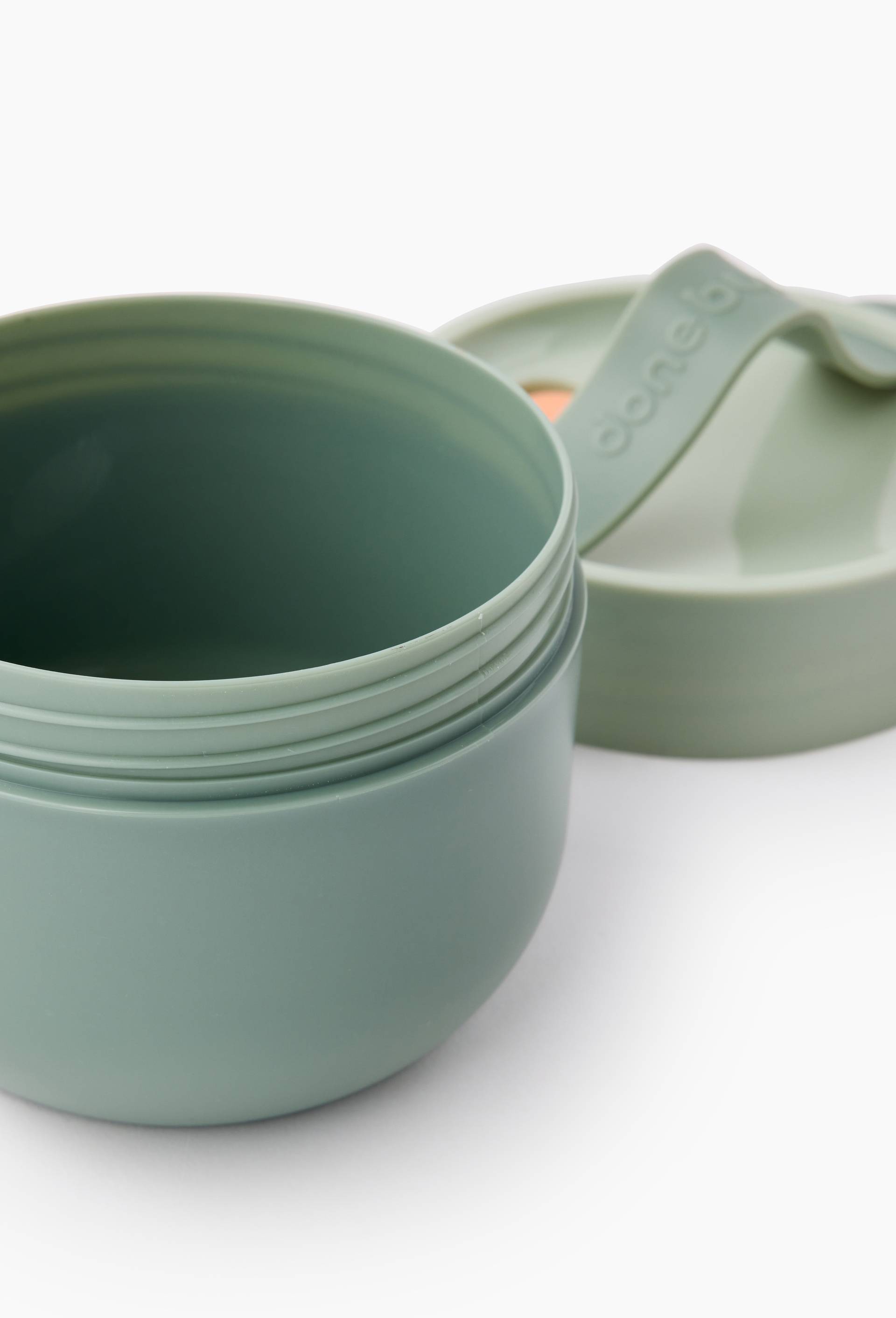 Boite repas ronde avec couvercle done by deer, D11xH10 CM/550ML, en plastique, Vert fonc&eacute;, large image number 1