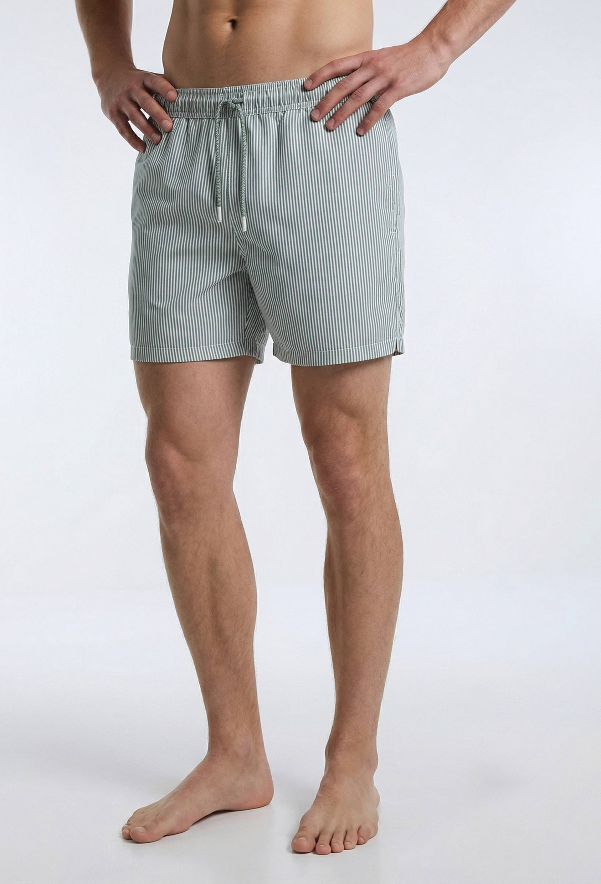 Short de bain ray&eacute; en polyester recycl&eacute;, Vert clair, large image number 2.0