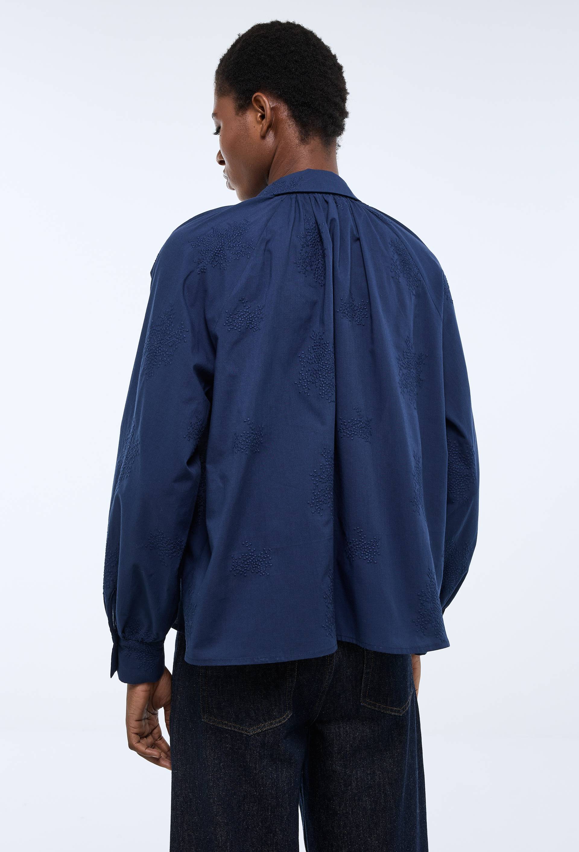 Chemise manches longues brod&eacute;e en coton BIO GOTS, Bleu fonc&eacute;, large image number 1