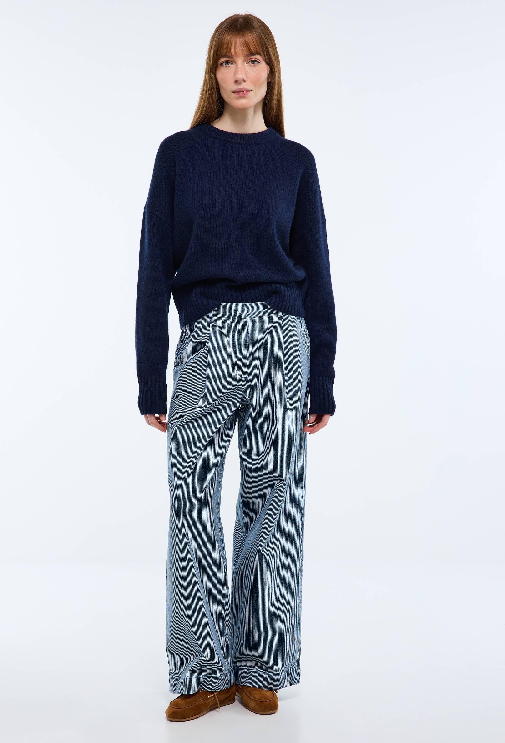 Pantalon large &agrave; pince ray&eacute;, Bleu, large image number 0.0