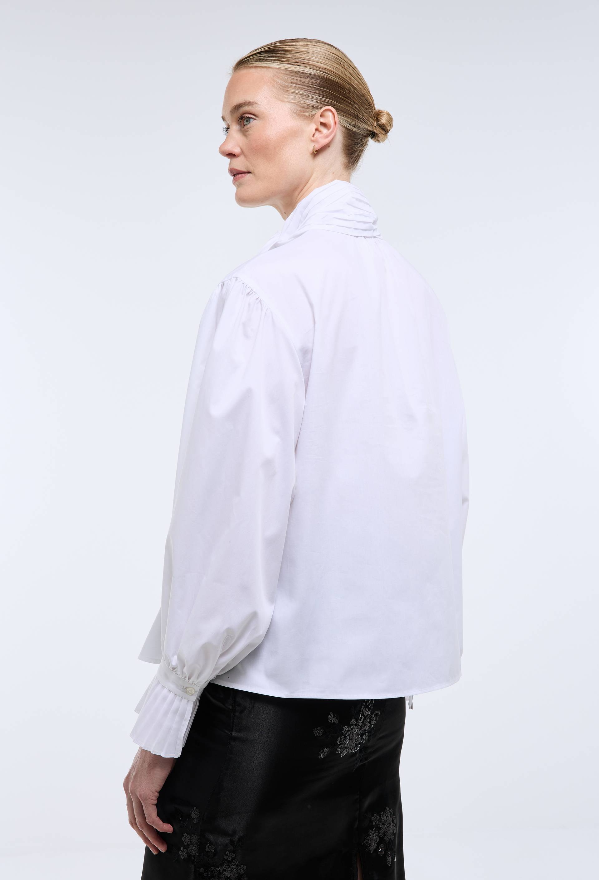 Blouse avec col &agrave; nouer unie contenant du coton, Blanc, large image number 3