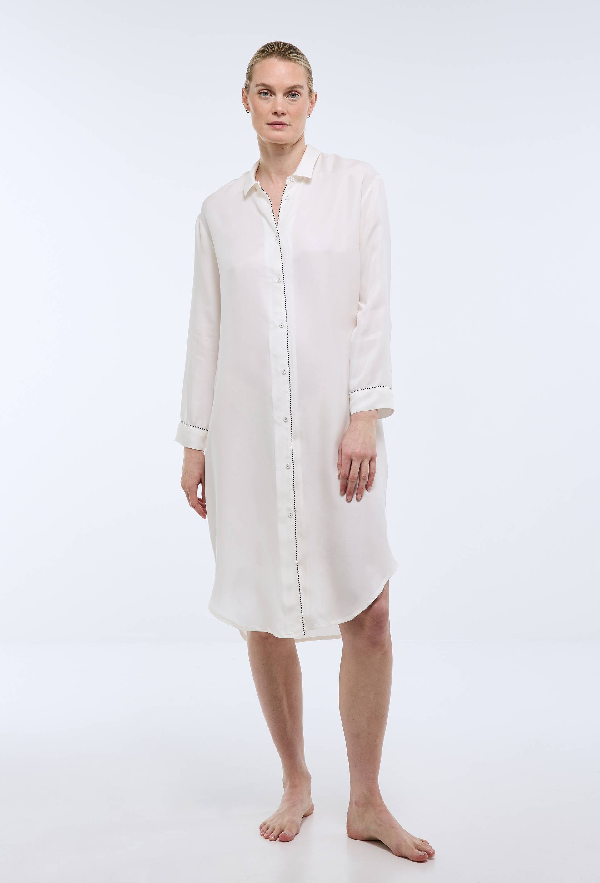 Chemise de nuit longue unie en cupro et viscose, Ecru, large image number 0