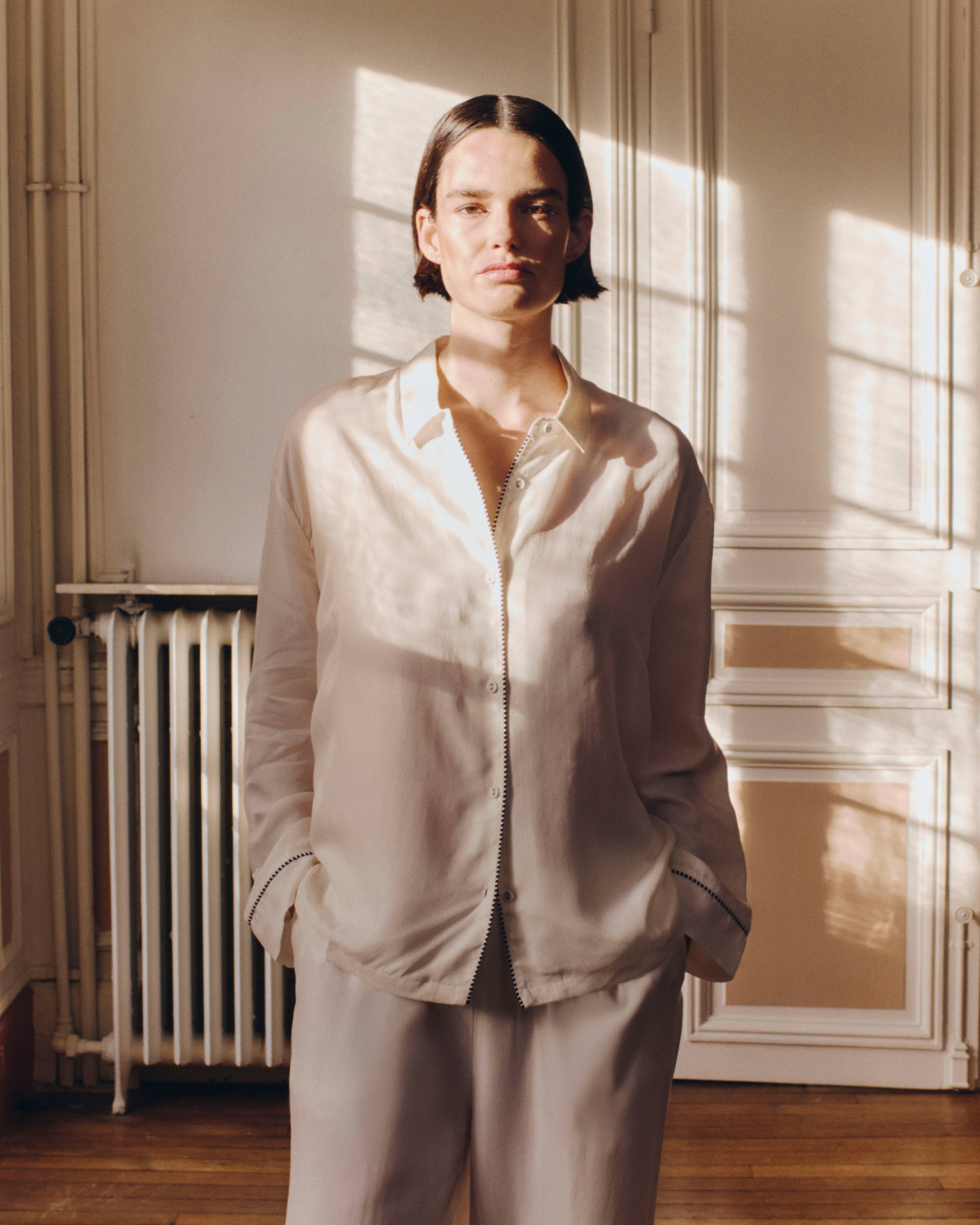 Chemise unie en cupro et viscose, Ecru, large image number 0.0