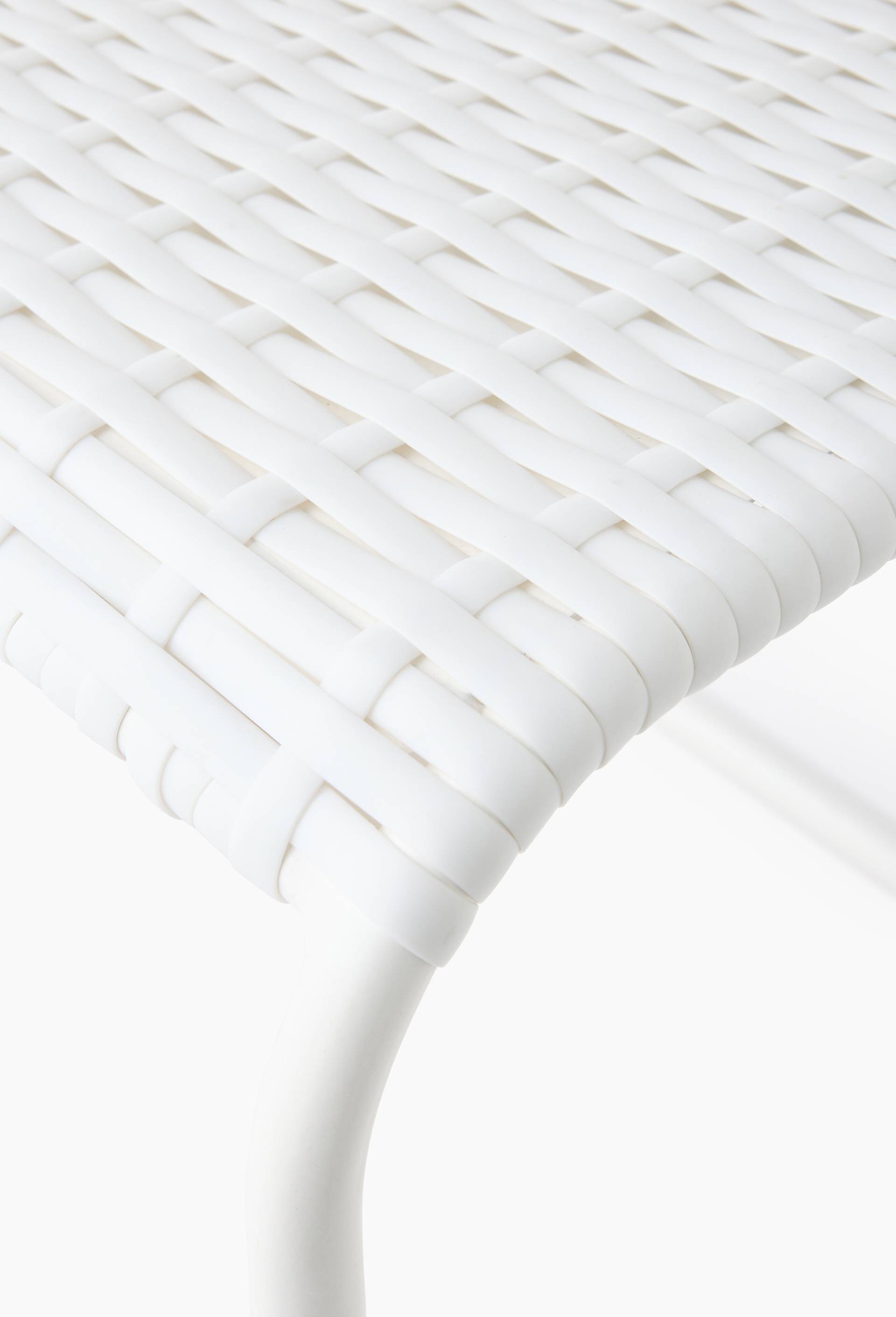 Table, 40.5x36x35cm, en plastique et m&eacute;tal, Beige clair, large image number 1.0