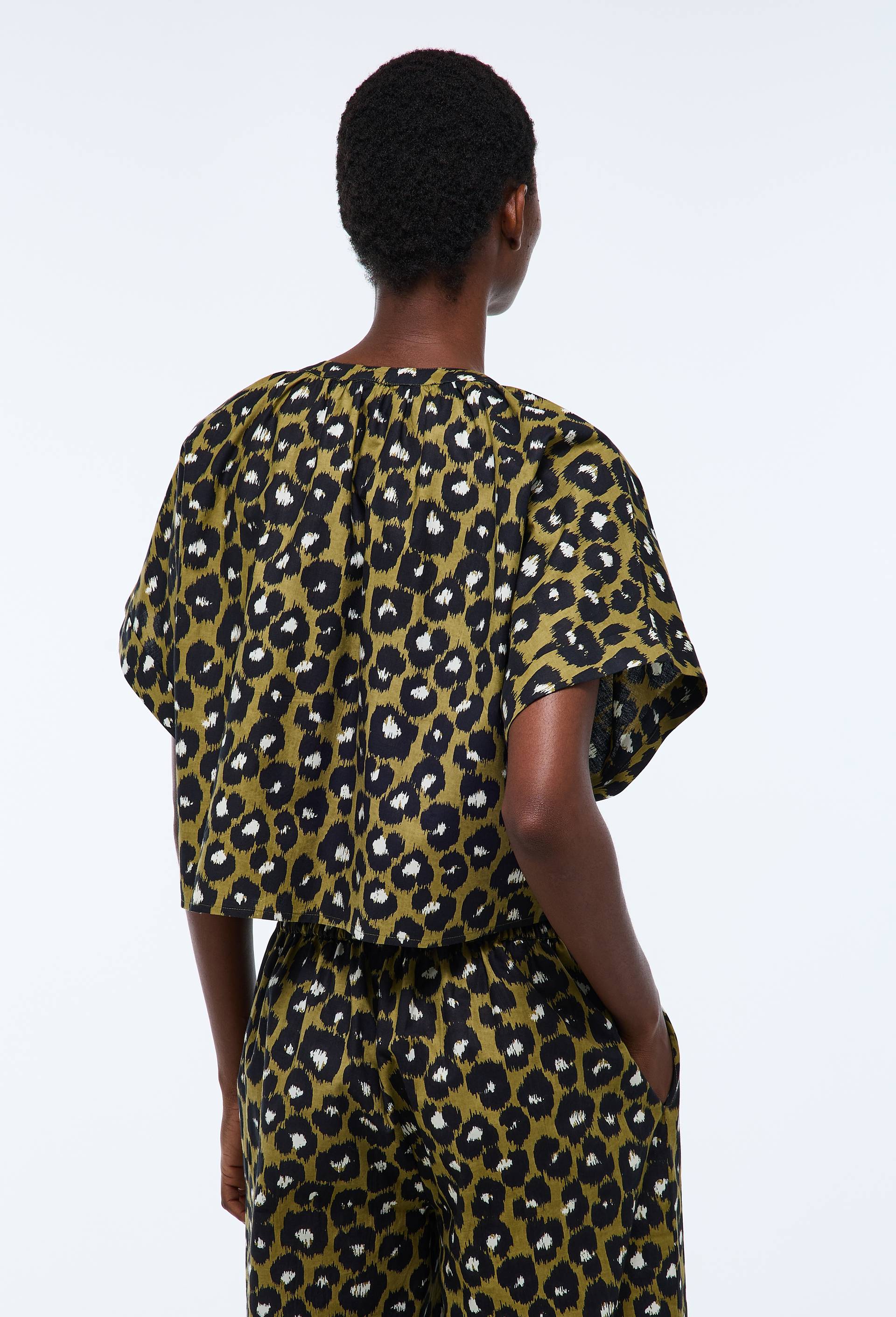 Chemise de plage imprim&eacute; animalier en coton BIO GOTS, Vert fonc&eacute;, large image number 2