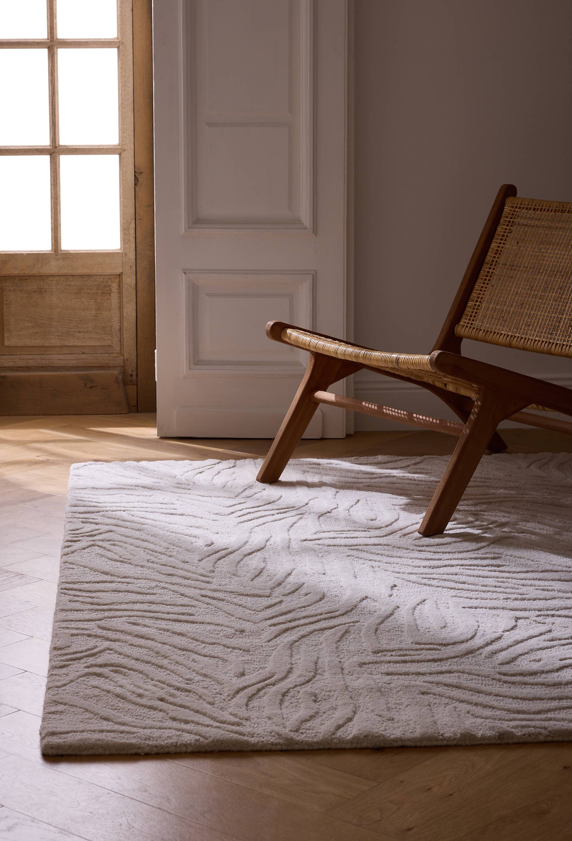 Grand tapis tufté rasé, 140x200cm, 100% laine