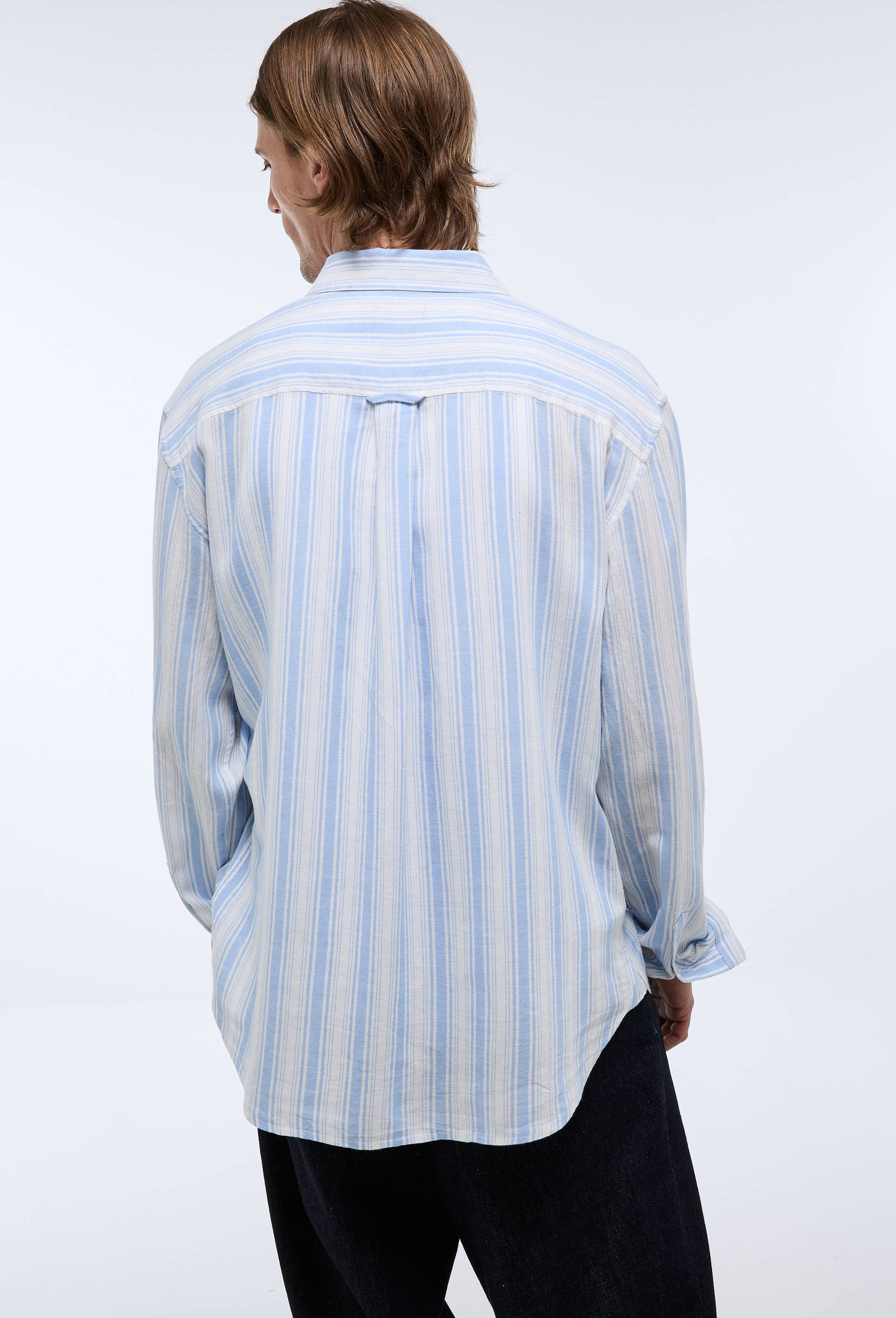 Chemise manches longues ray&eacute; contenant du lin, Ecru, large image number 2.0