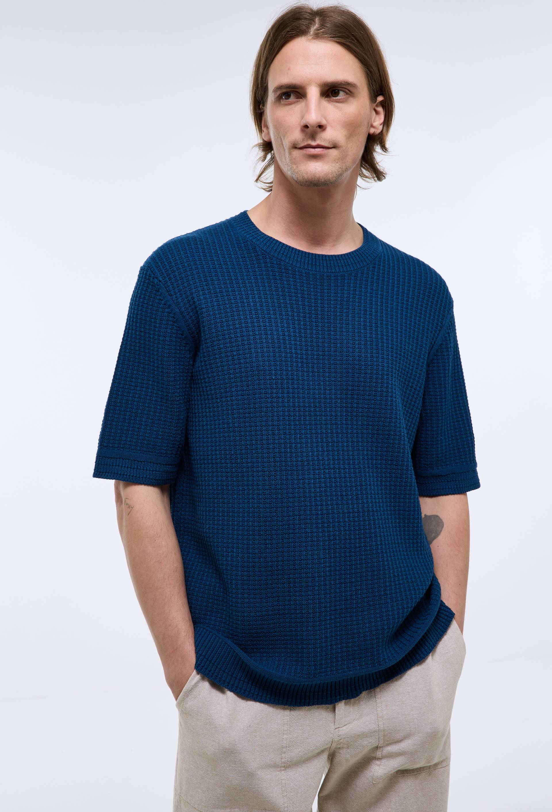 Pull manches courtes c&ocirc;tel&eacute; en coton, Bleu fonc&eacute;, swatch image