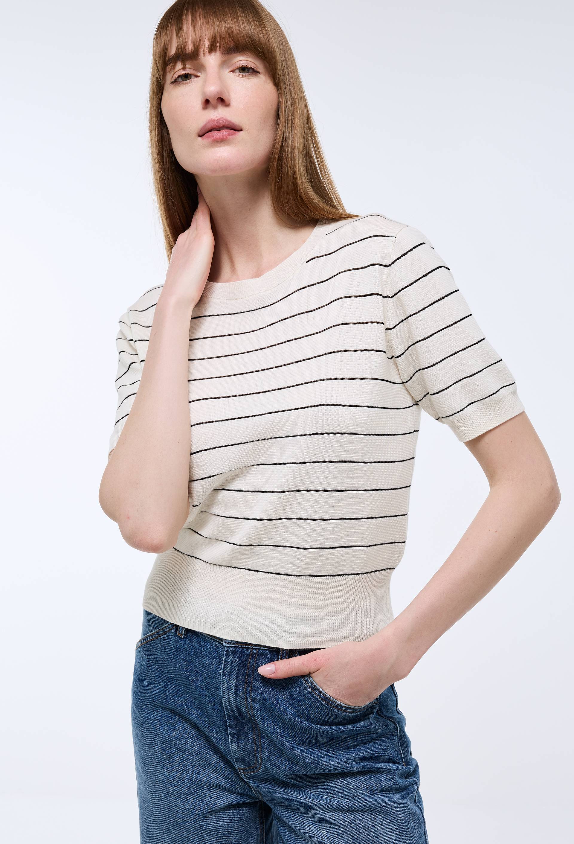Pull col rond ray&eacute;, Ecru, swatch image