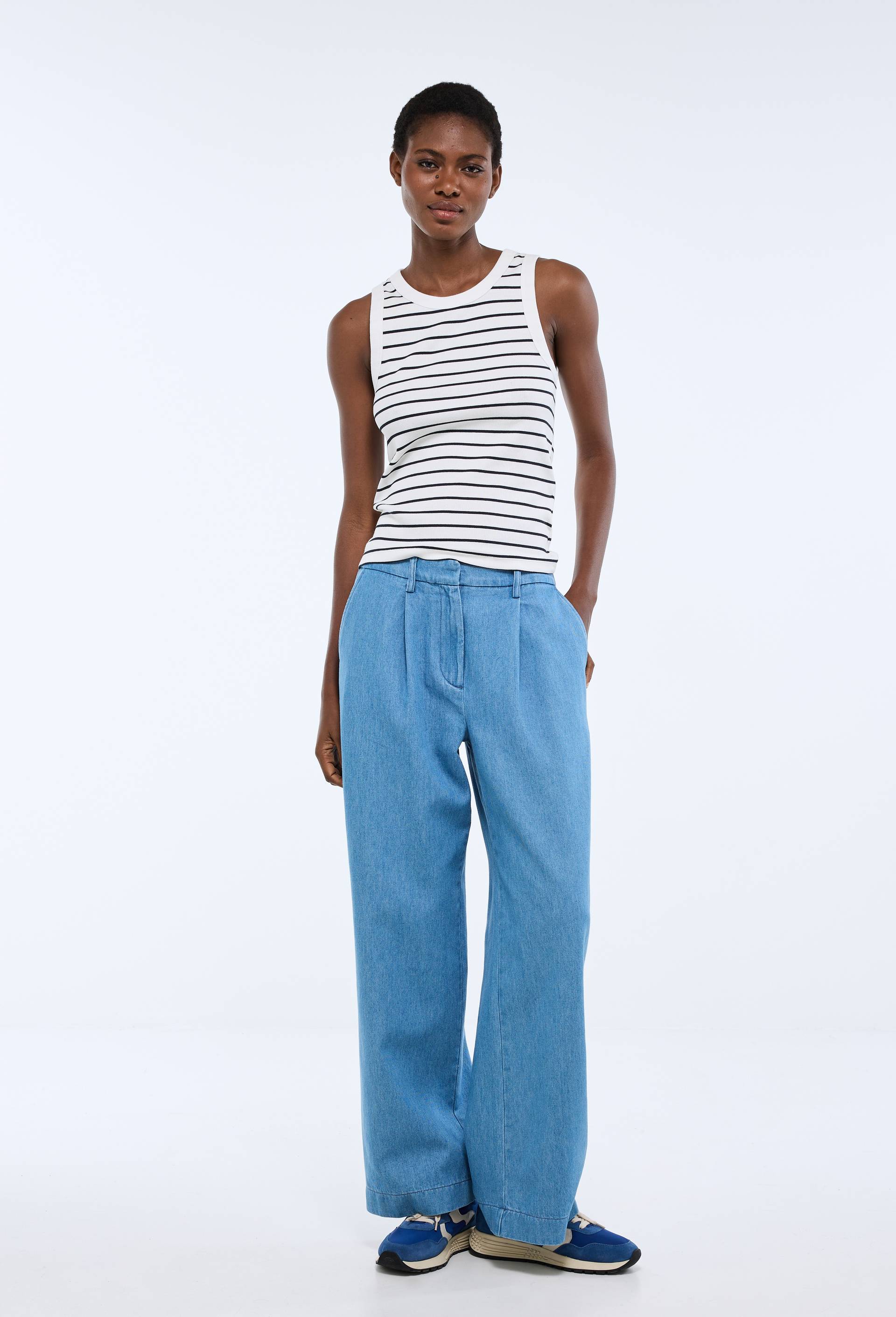 Pantalon large &agrave; pince en denim, Bleu, large image number 0