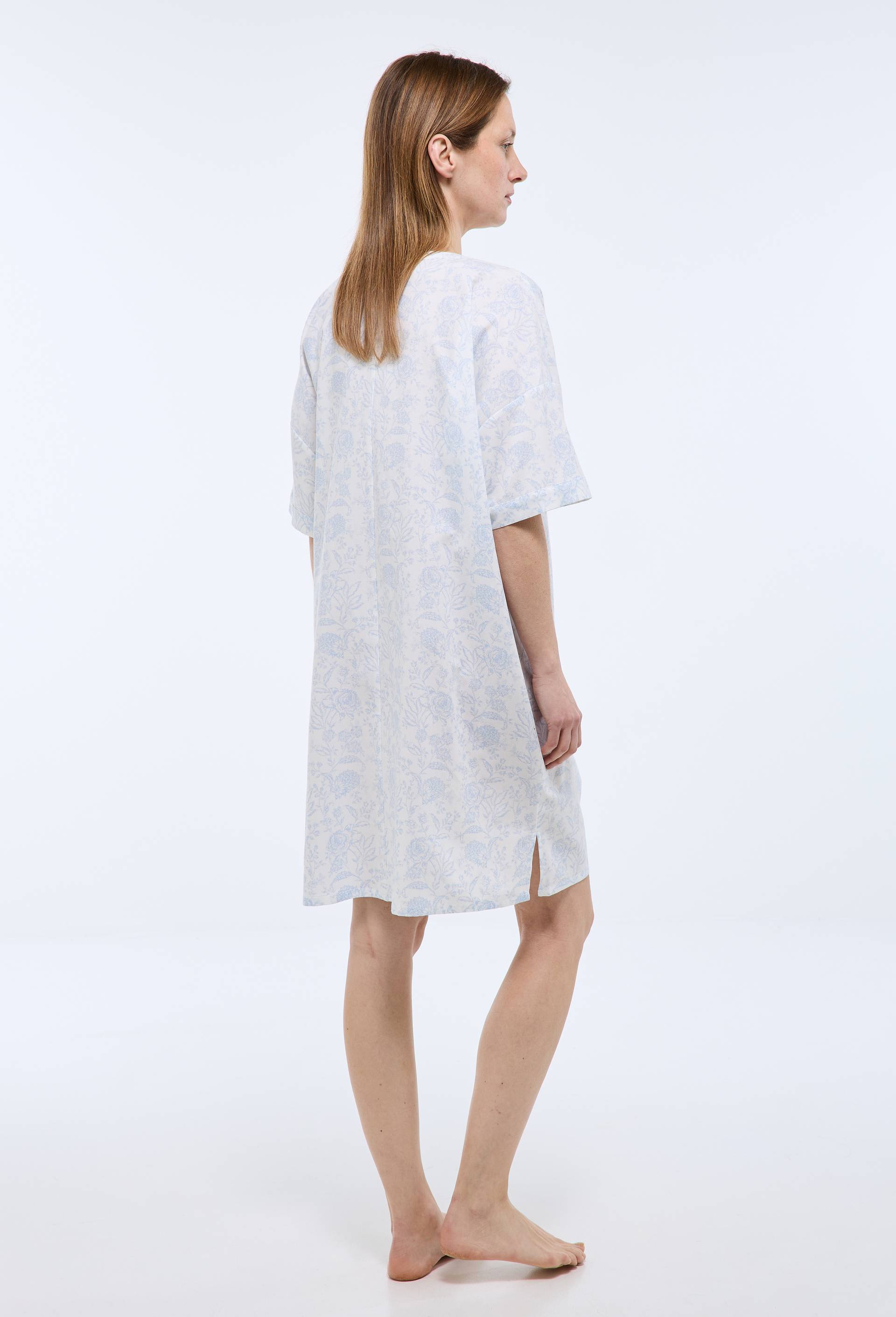 Chemise de nuit manches courtes imprim&eacute;e en viscose et coton, Bleu clair, large image number 1.0