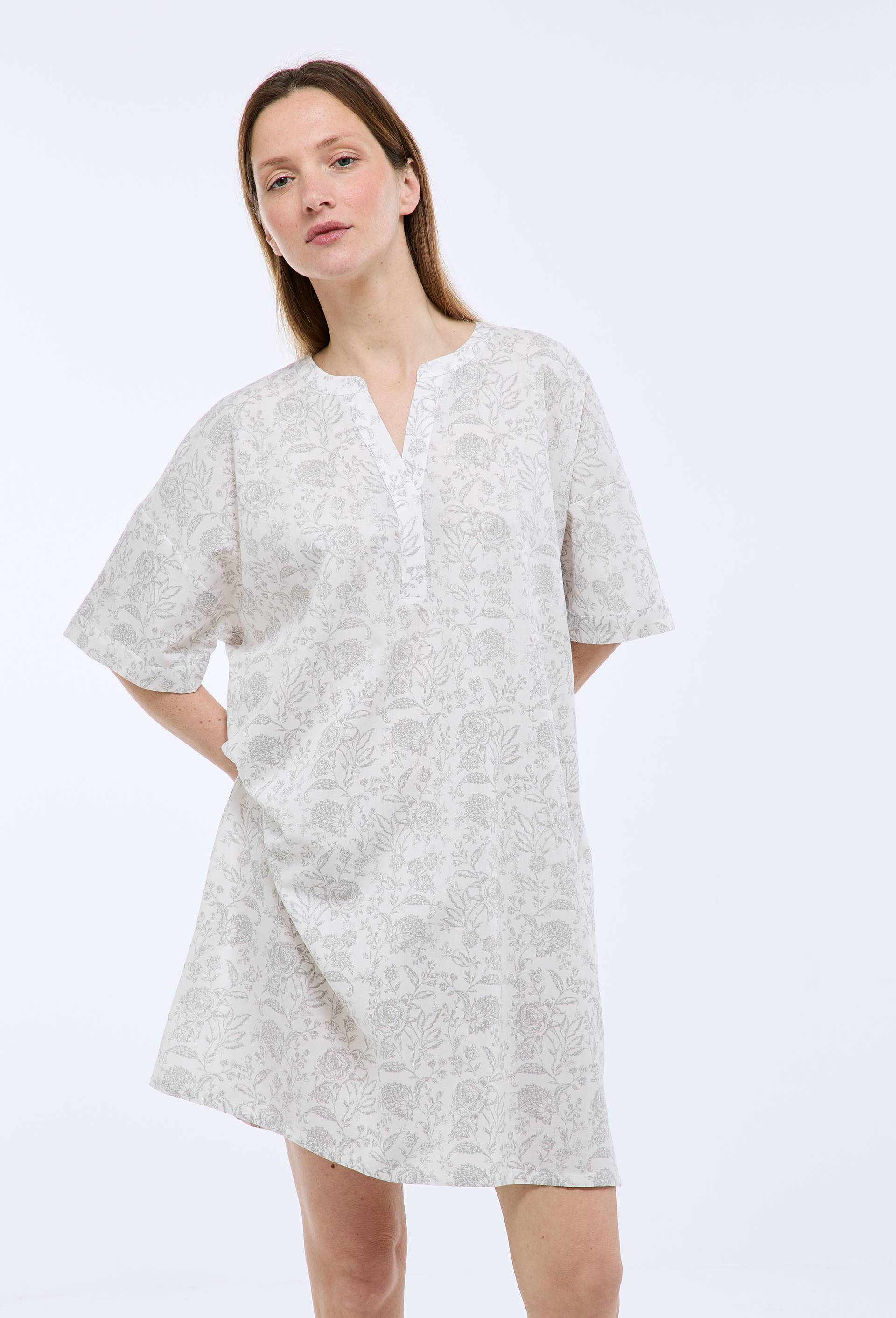 Chemise de nuit manches courtes imprim&eacute;e en viscose et coton, Gris, large image number 0