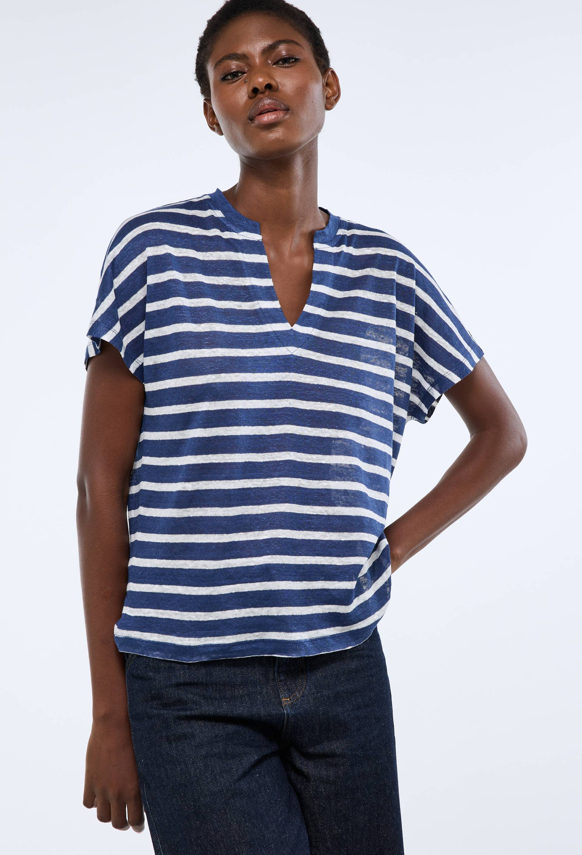 T-shirt &agrave; manches courtes imprim&eacute;, Bleu fonc&eacute;, large image number 0
