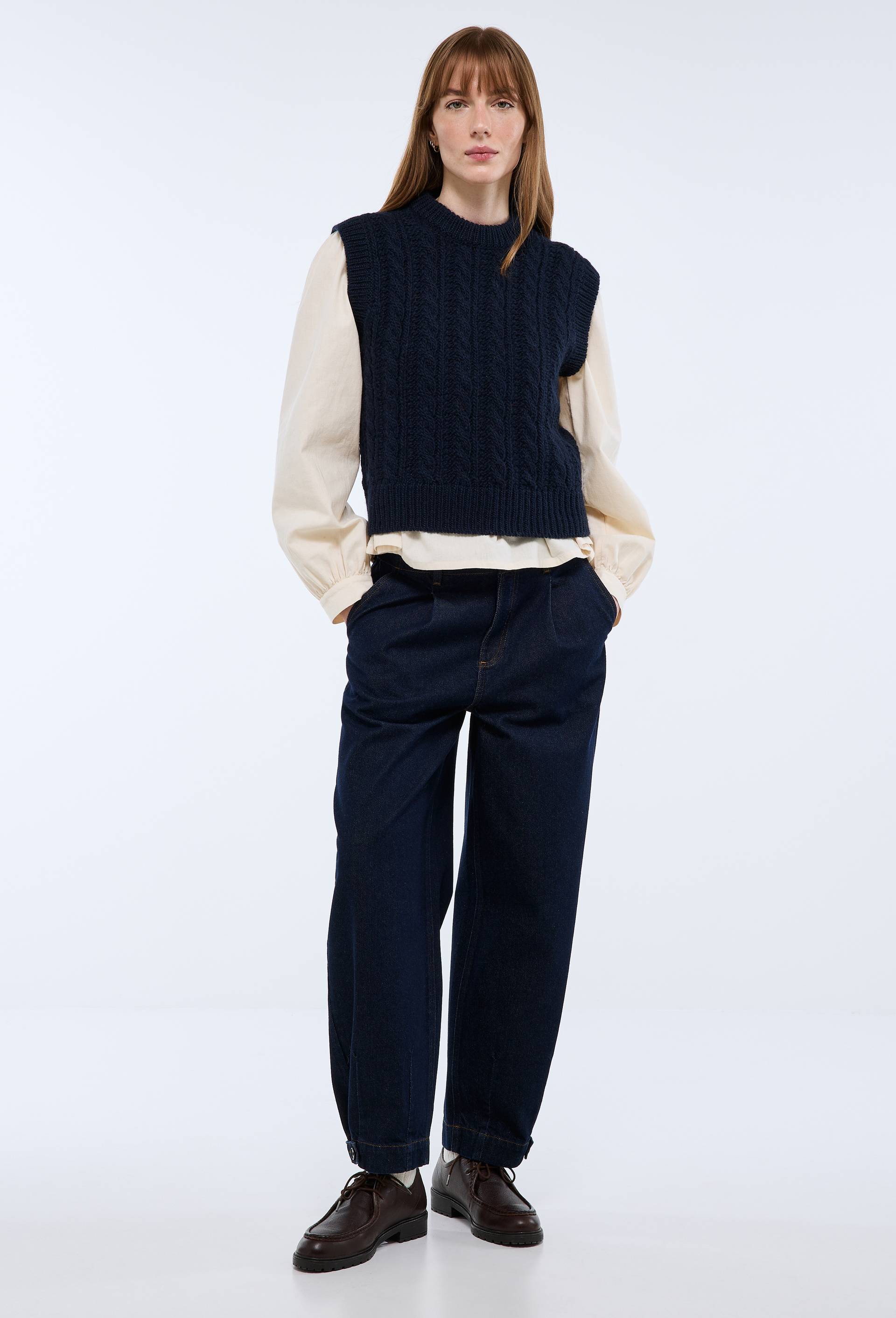 Jean barrel avec patte boutonnage, Bleu fonc&eacute;, large image number 0