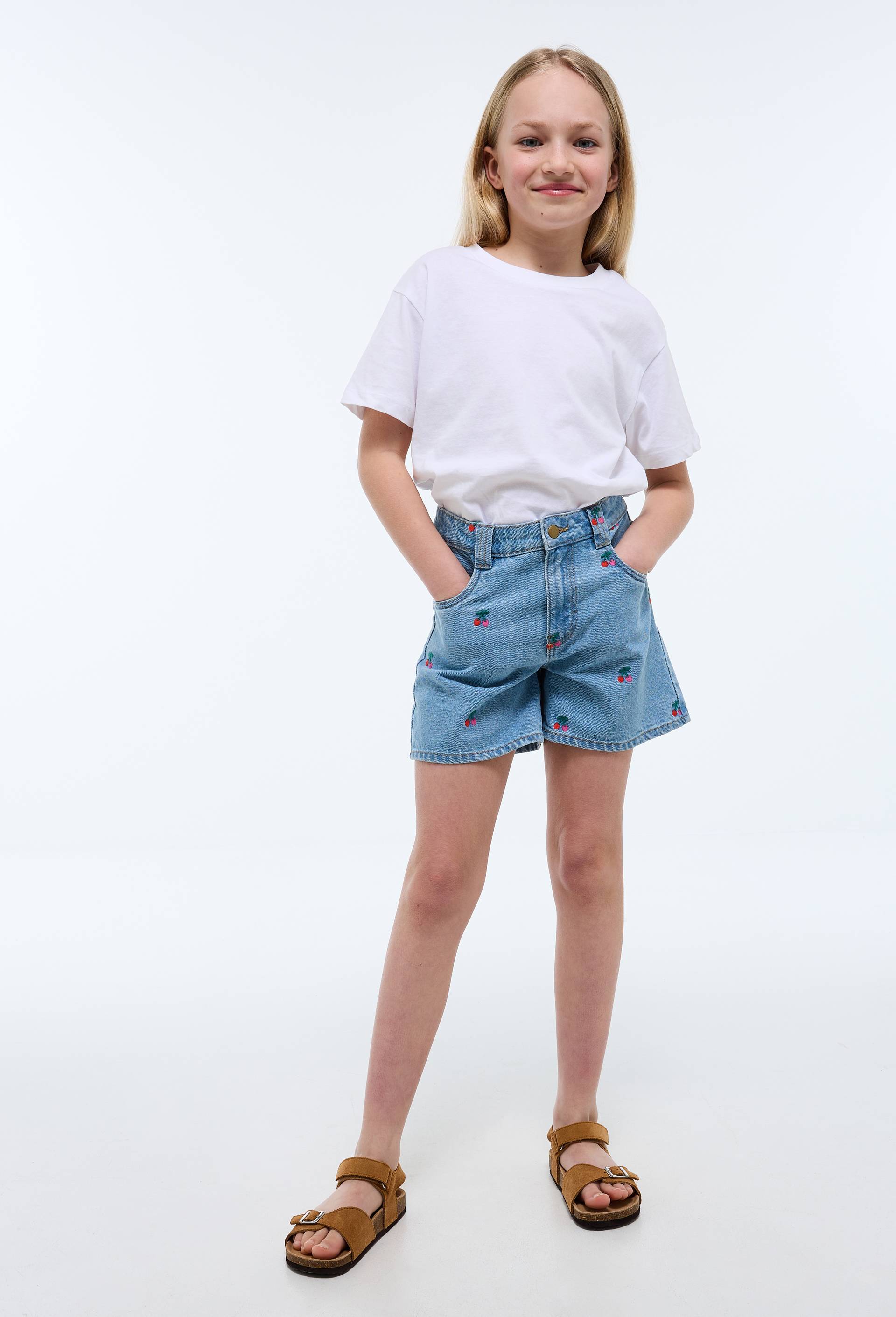 Short brod&eacute;es en jean, Bleu clair, large image number 0.0