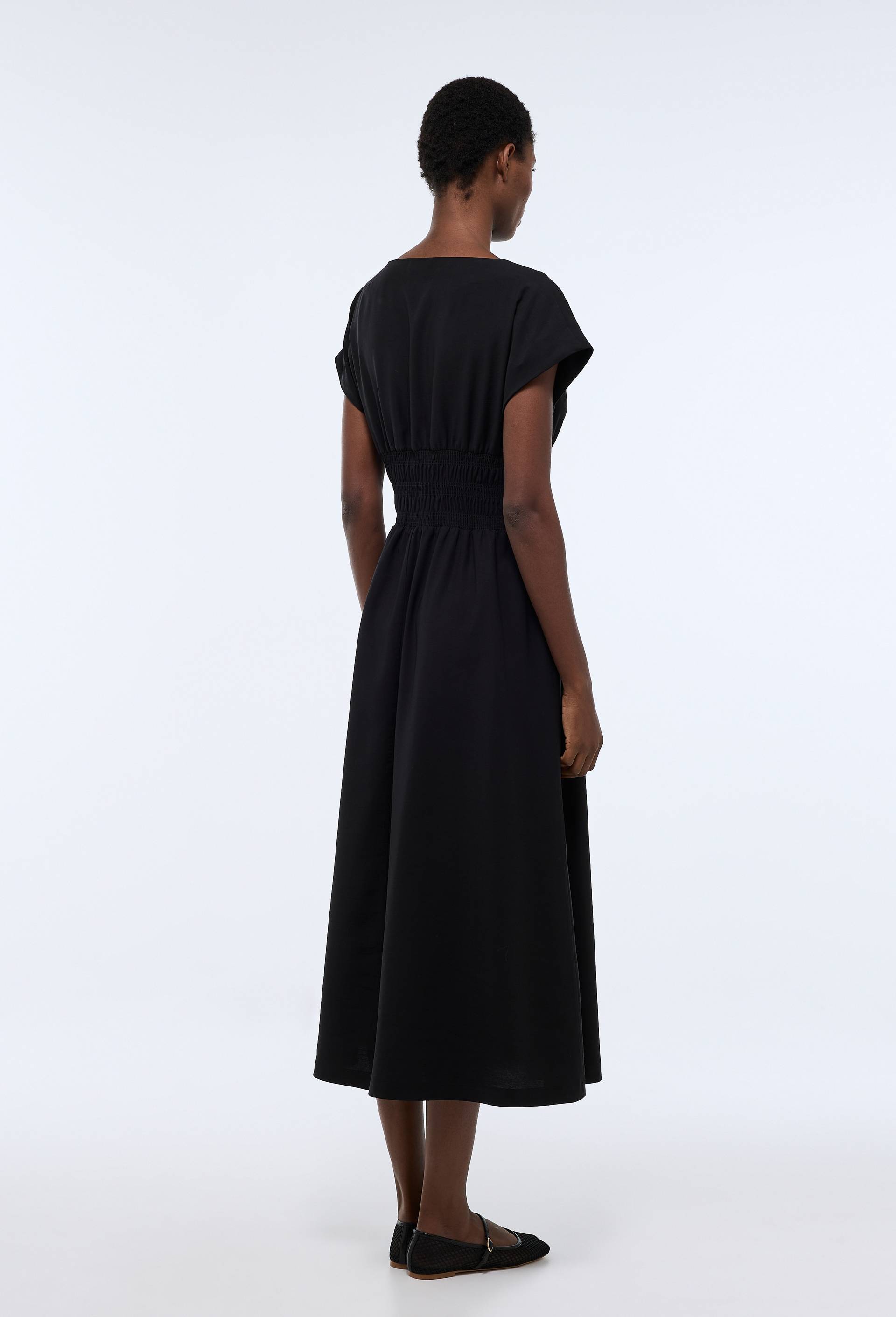 Robe longue sans manches cintr&eacute;e, Noir, large image number 2.0