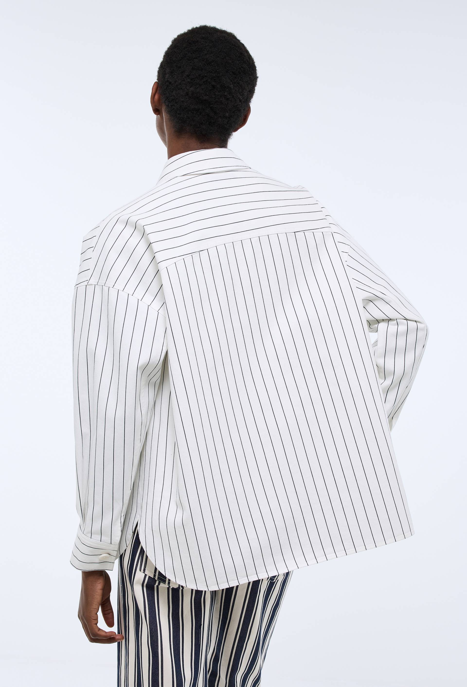 Chemise oversize ray&eacute;e en coton BIO GOTS, Blanc, large image number 1