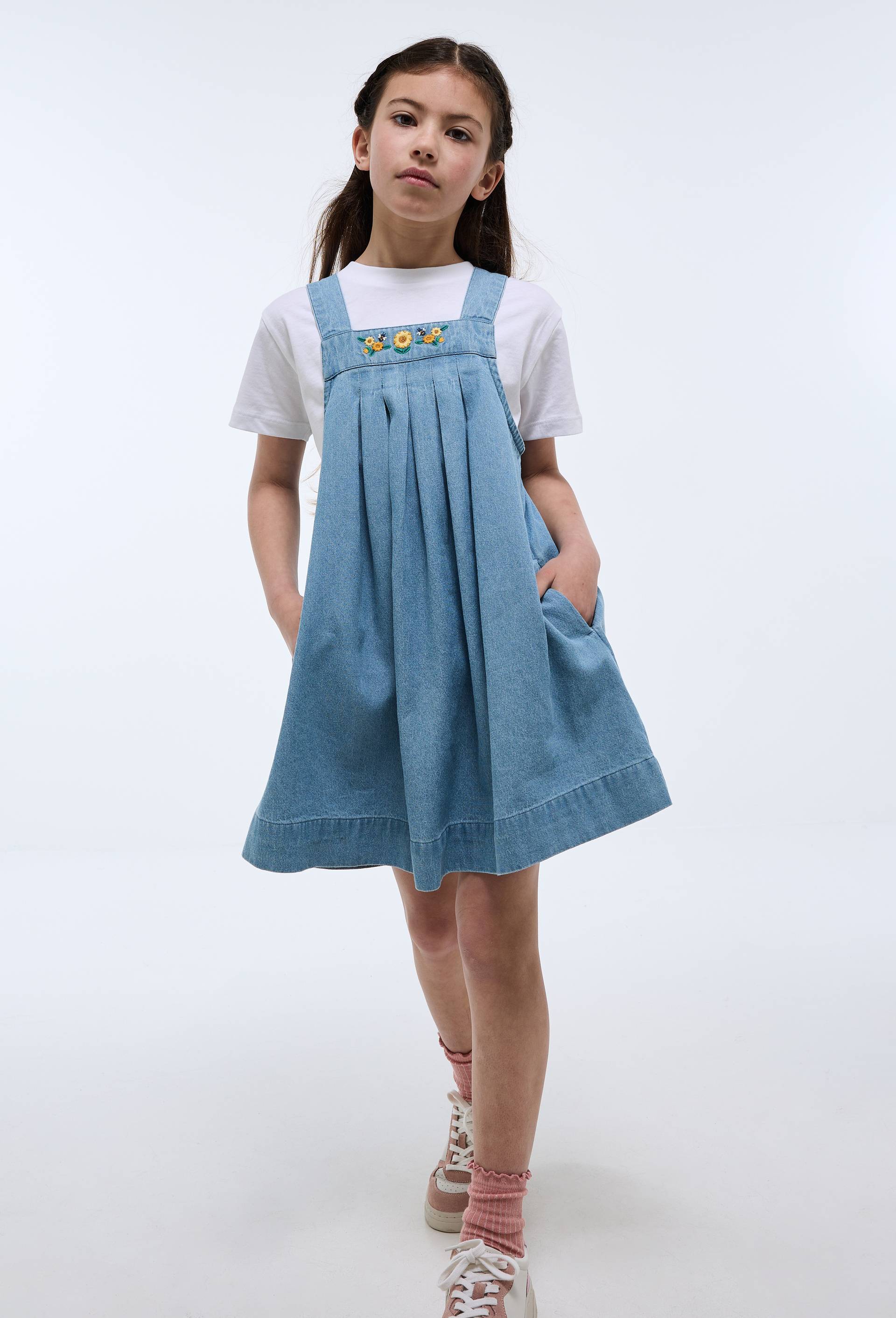 Robe &agrave; bretelle en jean brod&eacute;e, Bleu, large image number 0