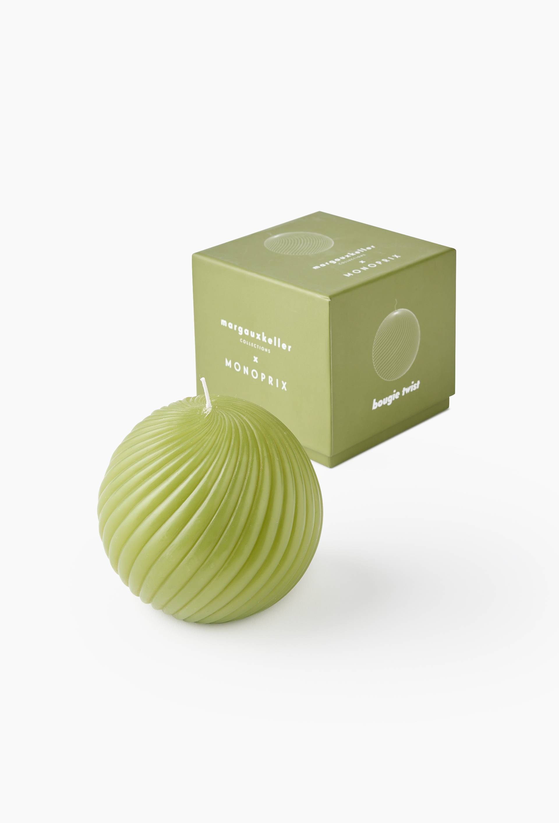 Bougie ronde torsad&eacute;e, 13 x 10 cm - MARGAUX KELLER X MONOPRIX, Vert fonc&eacute;, large image number 1.0